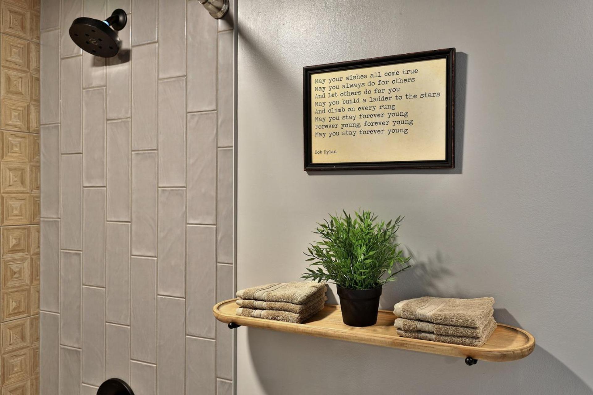 Mountain Green 3F9 - Newly Renovated Studio, Amazing Views and Location, Pool, Hot Tub, Shuttle