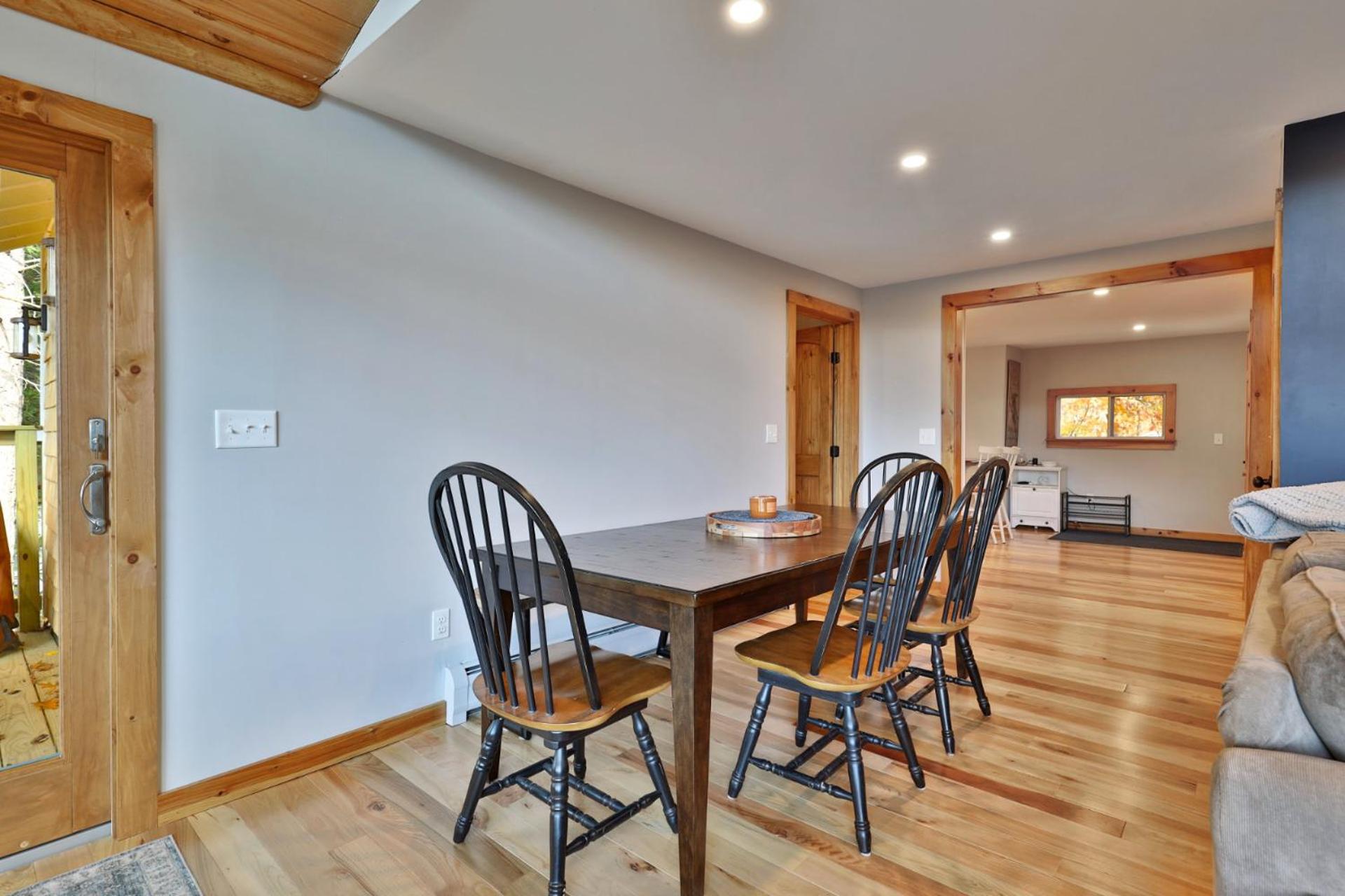 Lakeside Lodge at Fern Lake - 3BR, 1BA Waterfront with Dock