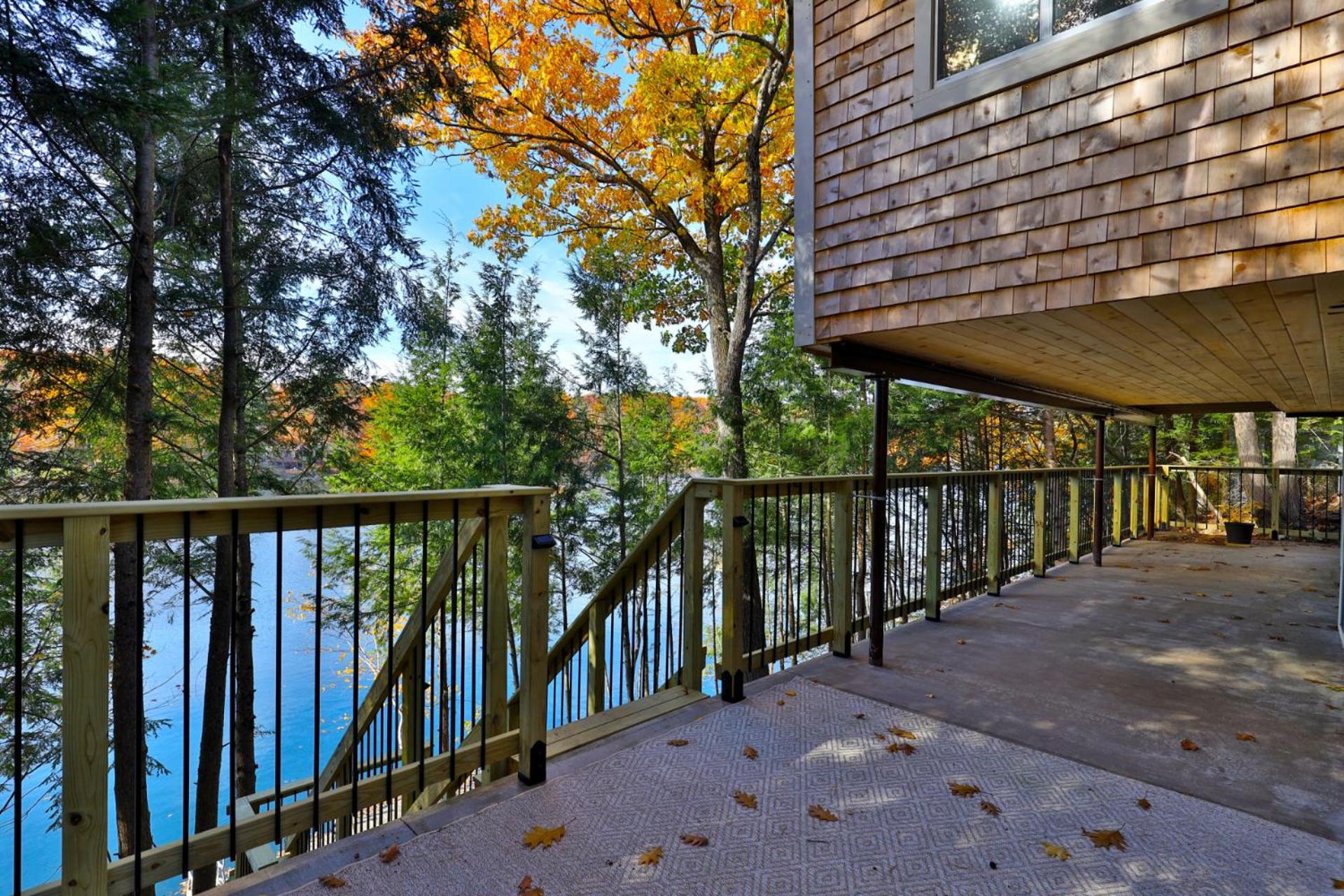 Lakeside Lodge at Fern Lake - 3BR, 1BA Waterfront with Dock