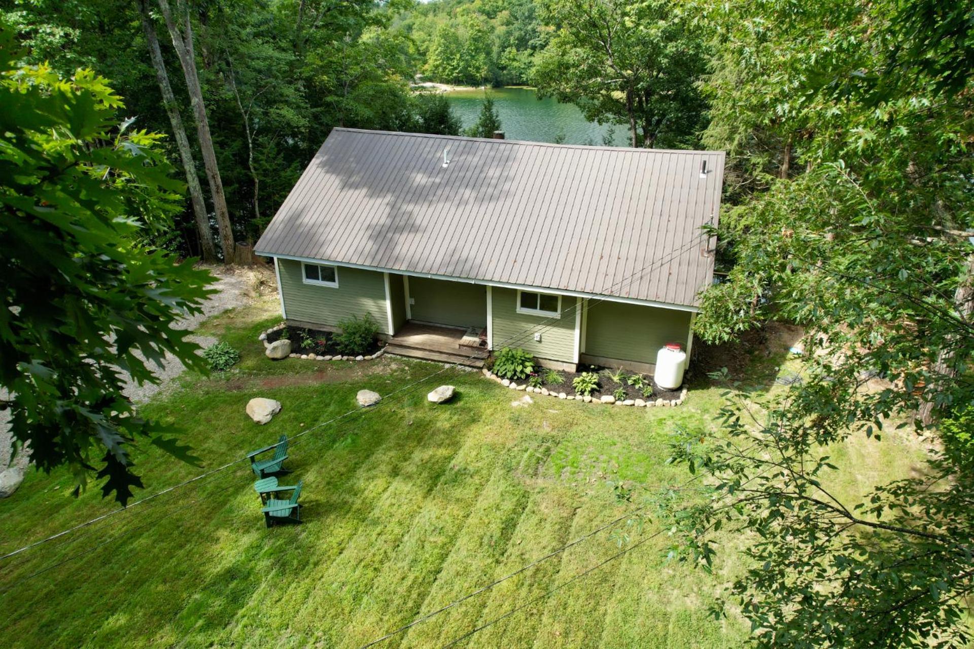 Lakeside Lodge at Fern Lake - 3BR, 1BA Waterfront with Dock
