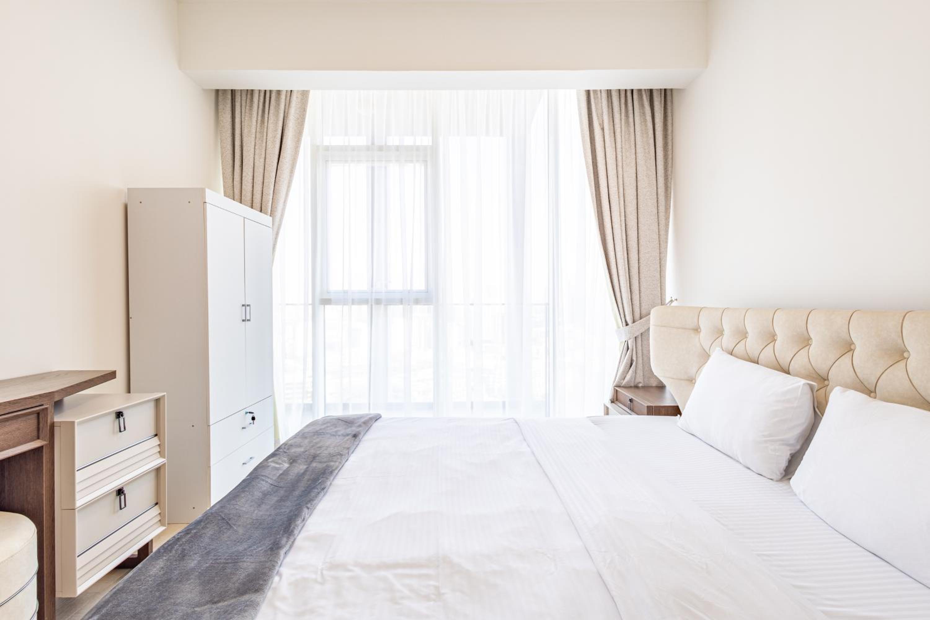 Superhost - Bright & Stylish 1-Bedroom in Bloom Tower, JVC