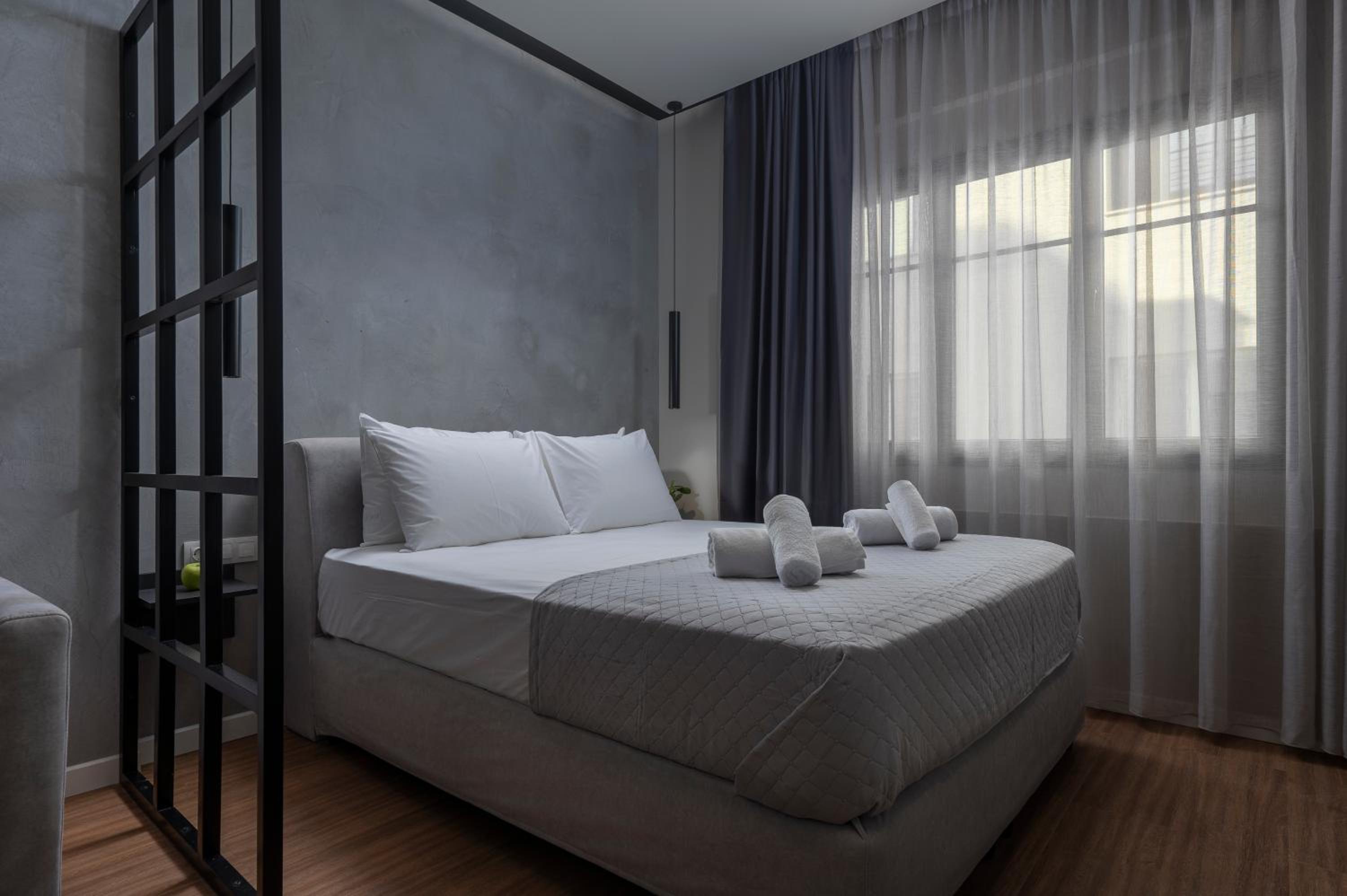 Hebrard Industrial Suites
