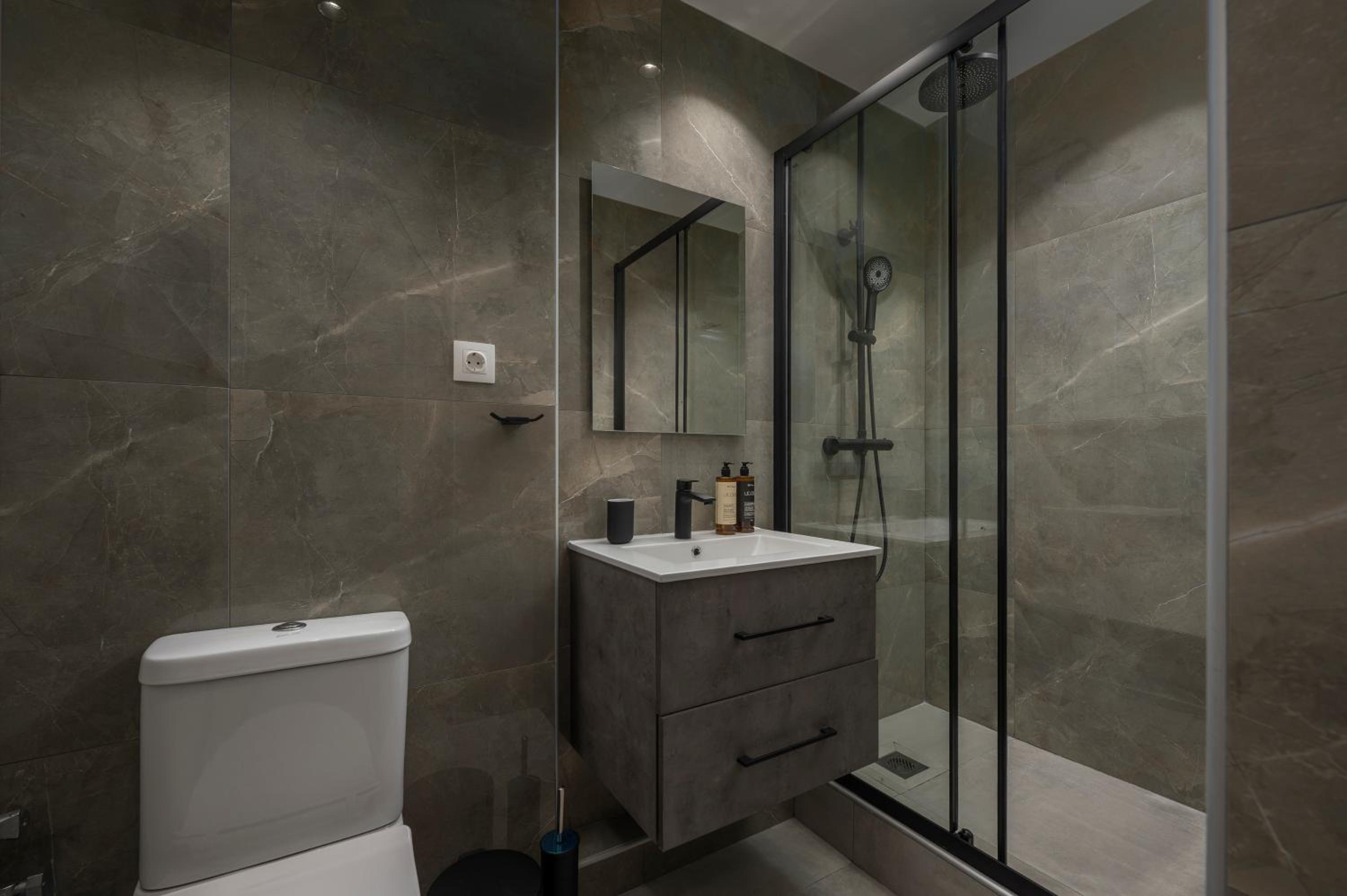 Hebrard Industrial Suites