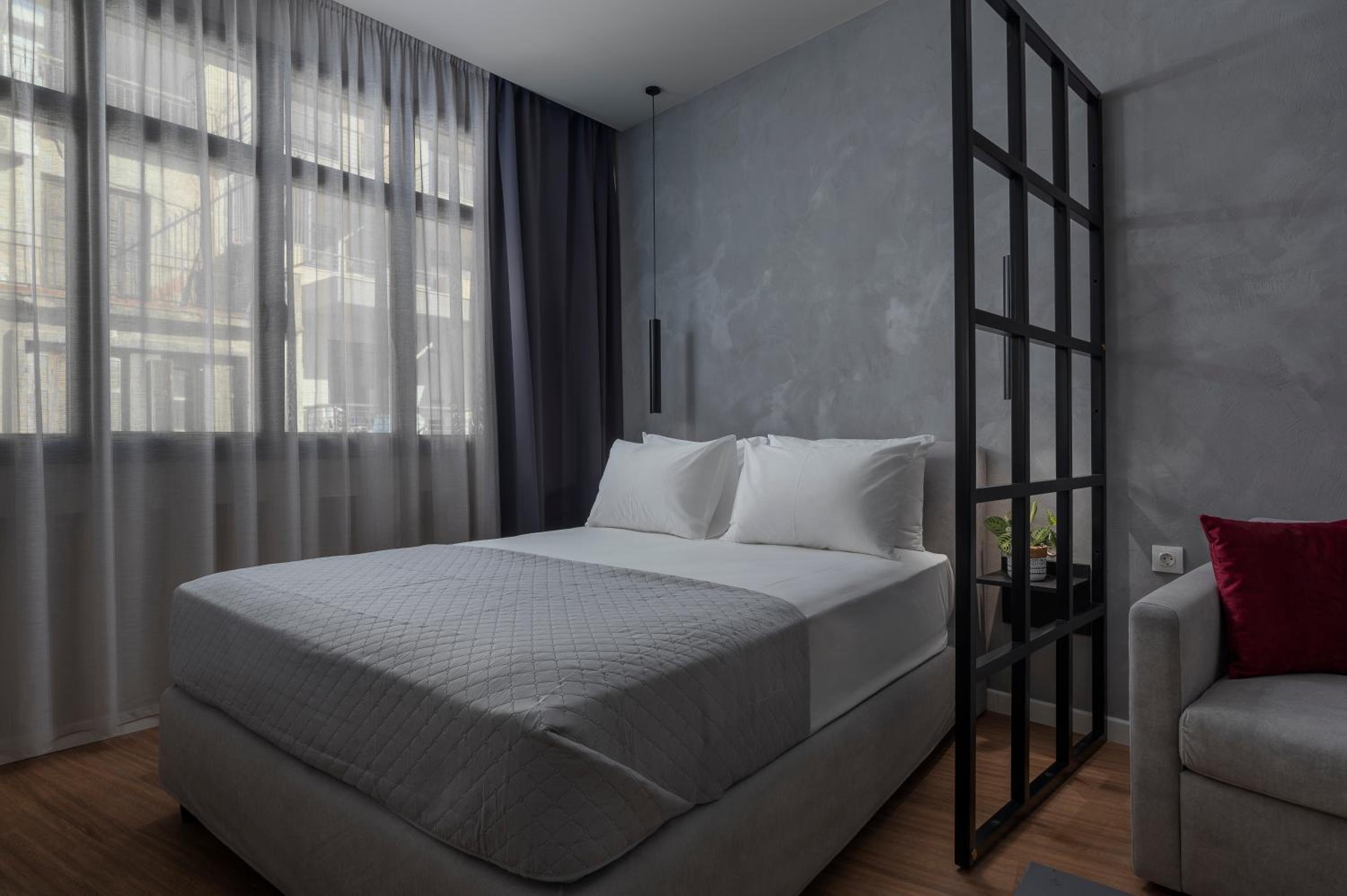 Hebrard Industrial Suites
