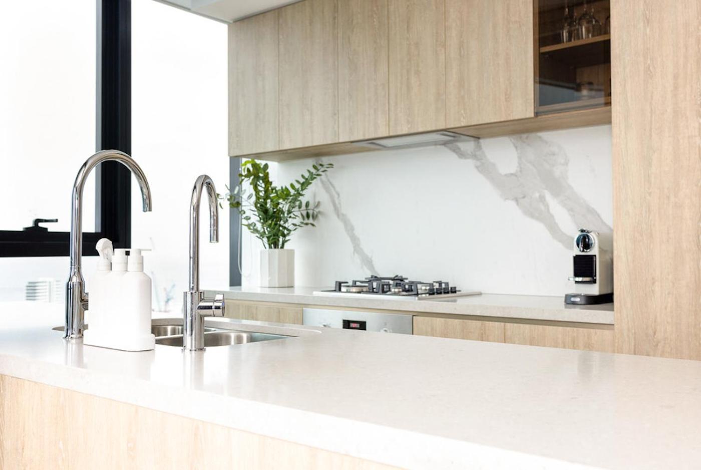 Luxury Modern Broadbeach Apartment