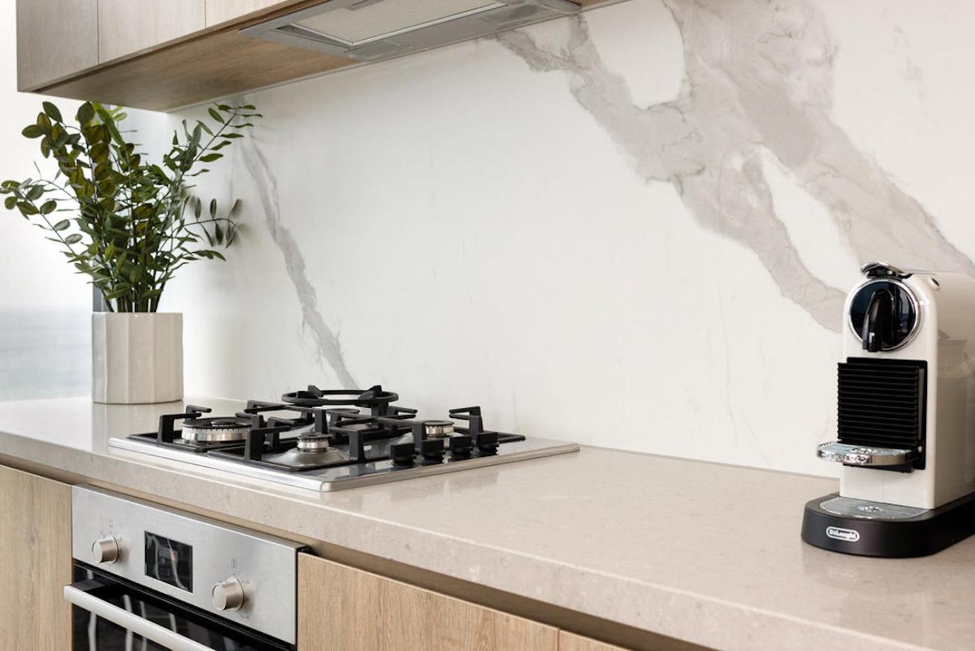 Luxury Modern Broadbeach Apartment