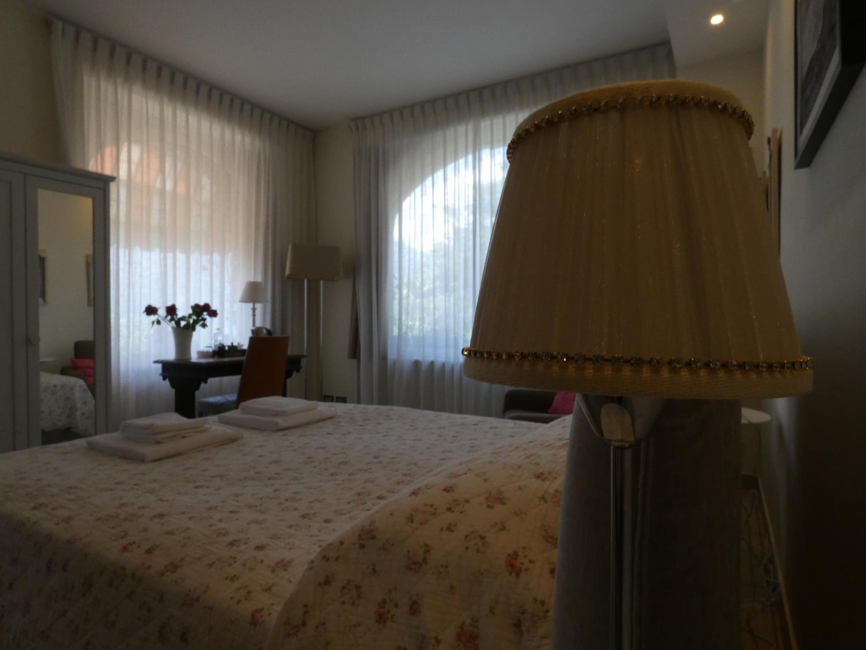 Casa completa perto da praia, 5 hóspedes, churrasqueira