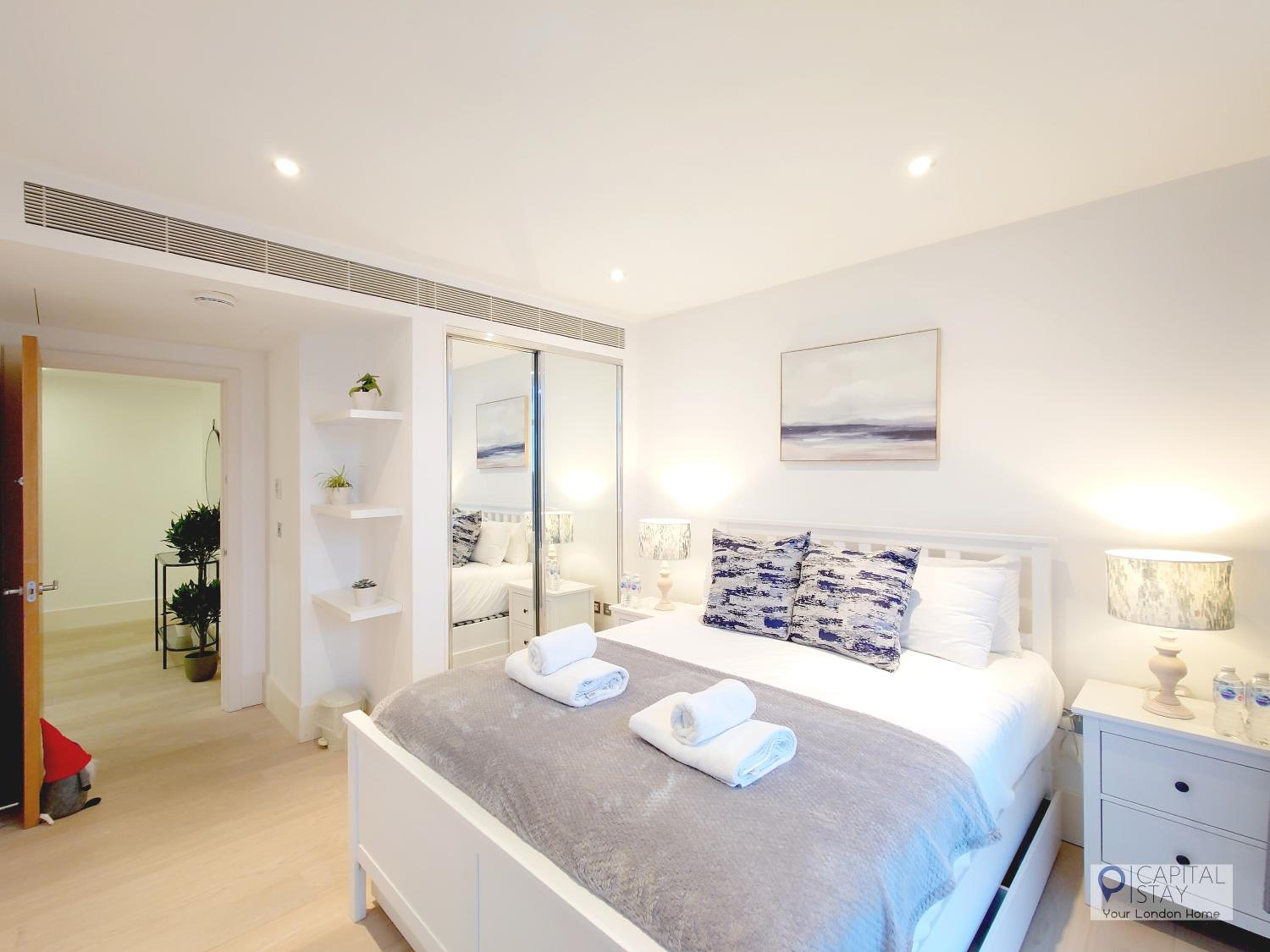 3 Bed Serviced Apartment in Battersea - River views