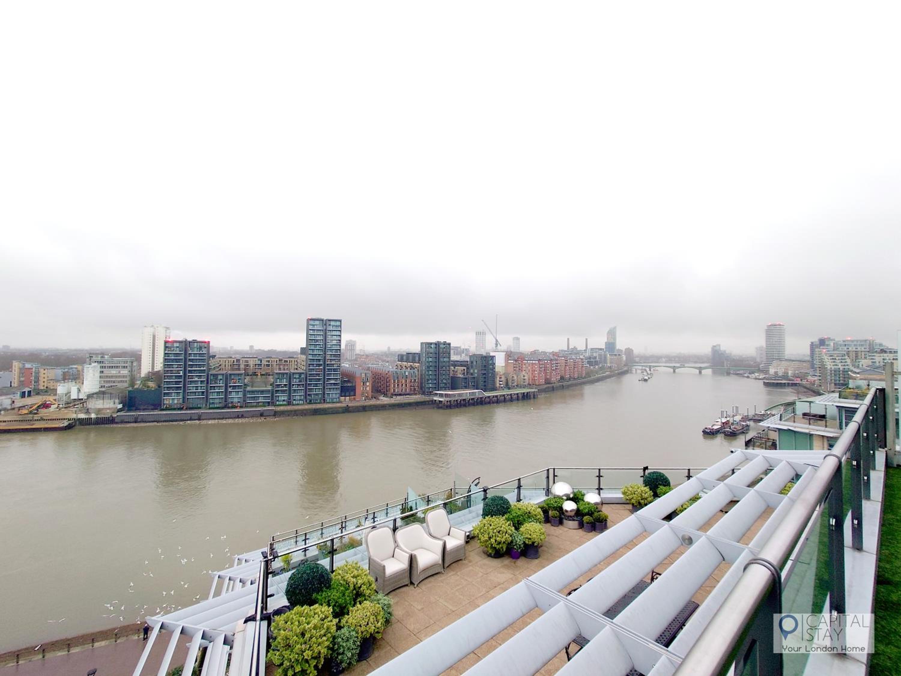 3 Bed Serviced Apartment in Battersea - River views