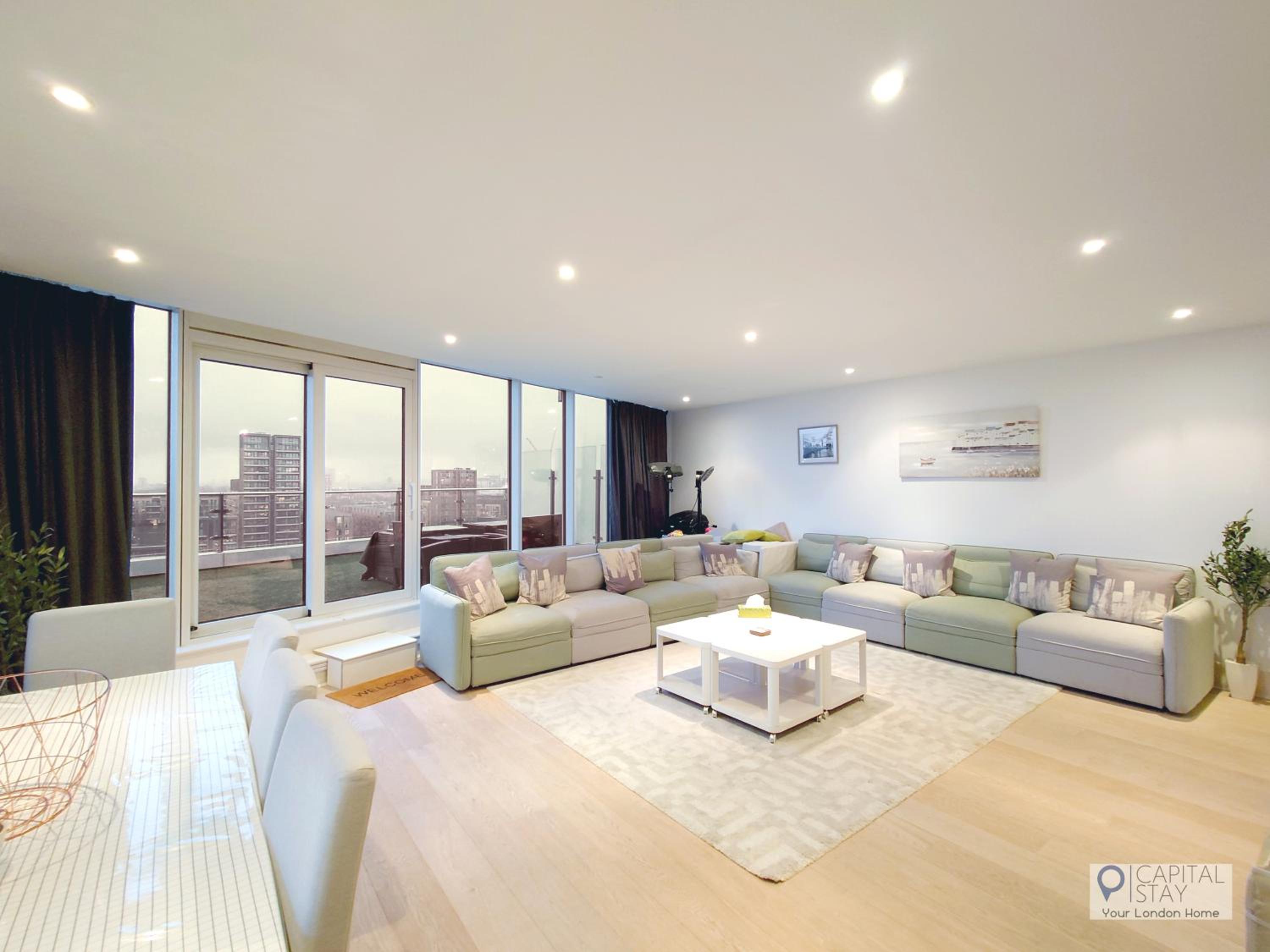 3 Bed Serviced Apartment in Battersea - River views