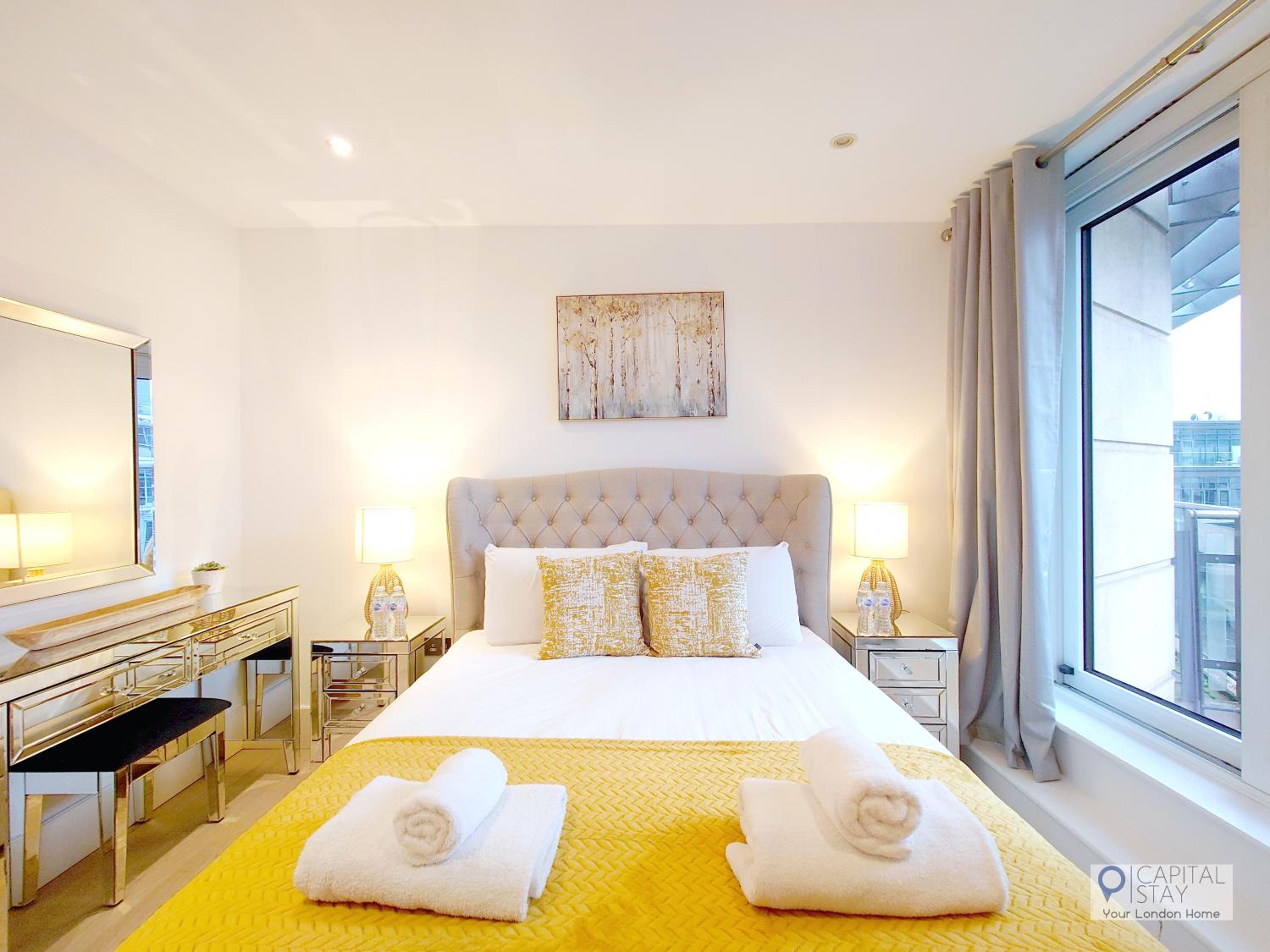 3 Bed Serviced Apartment in Battersea - River views