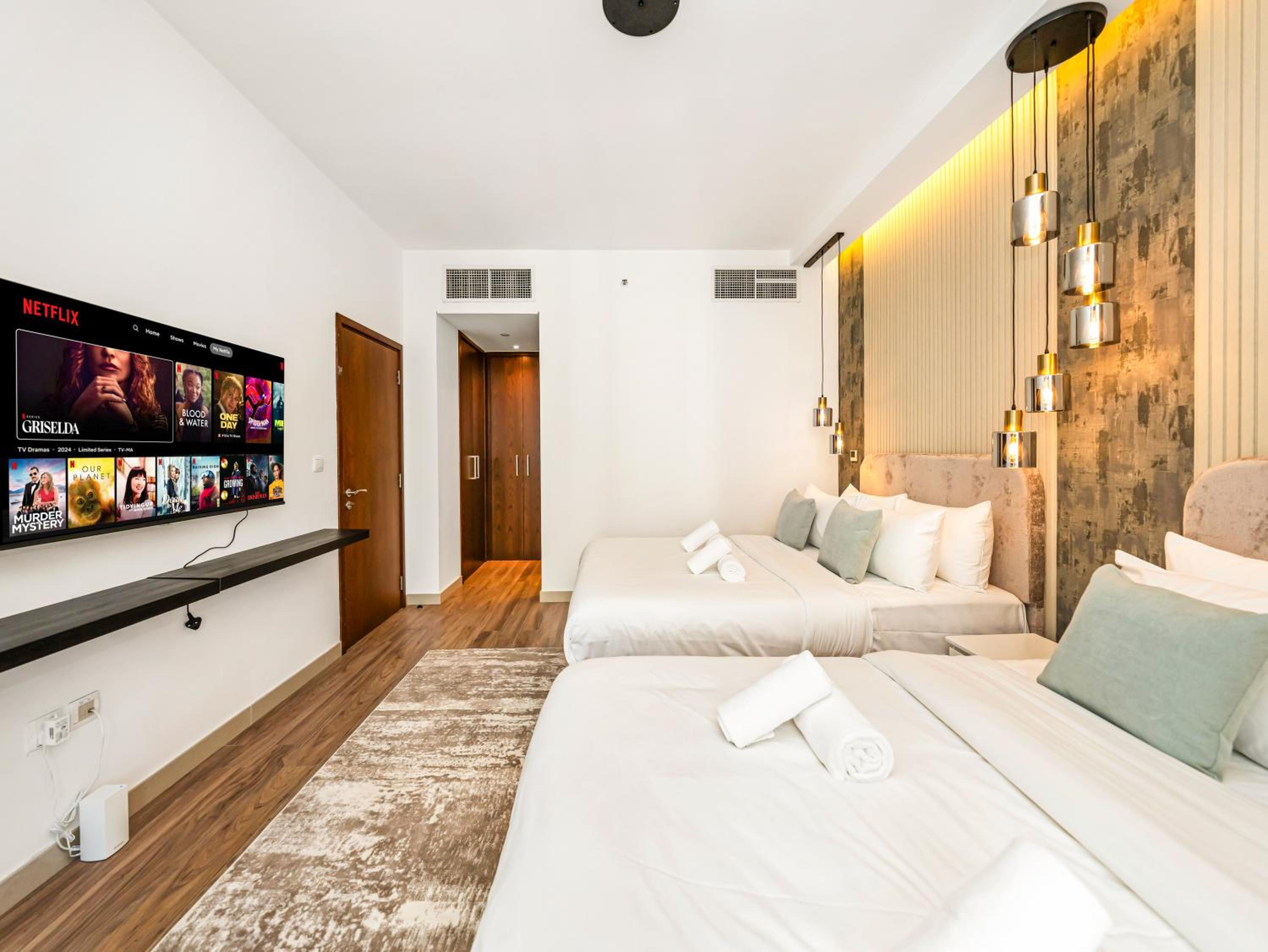 Royal Vista - Luxury 3BR Apartment at 29 Boulevard Tower - Downtown