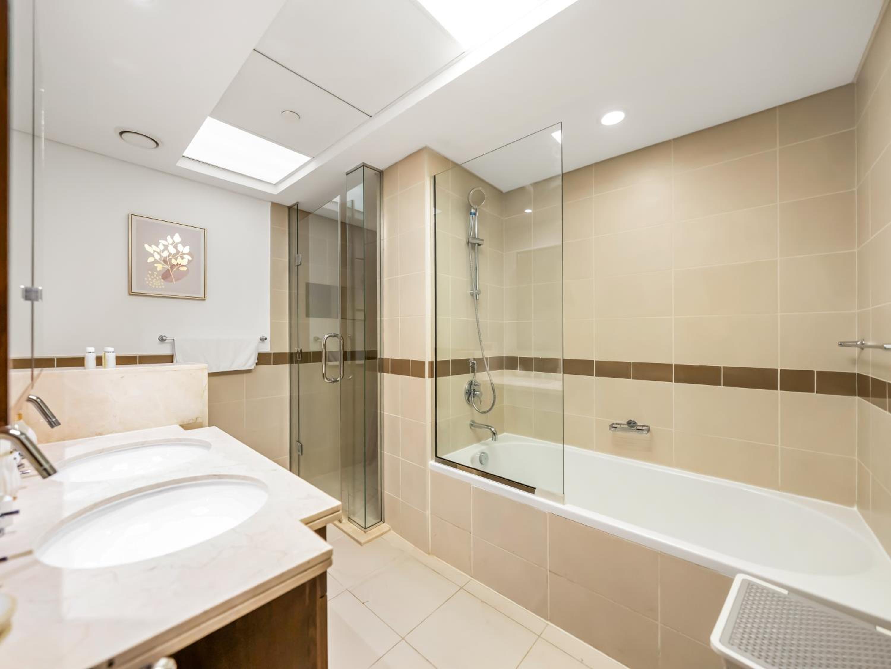 Royal Vista - Luxury 3BR Apartment at 29 Boulevard Tower - Downtown