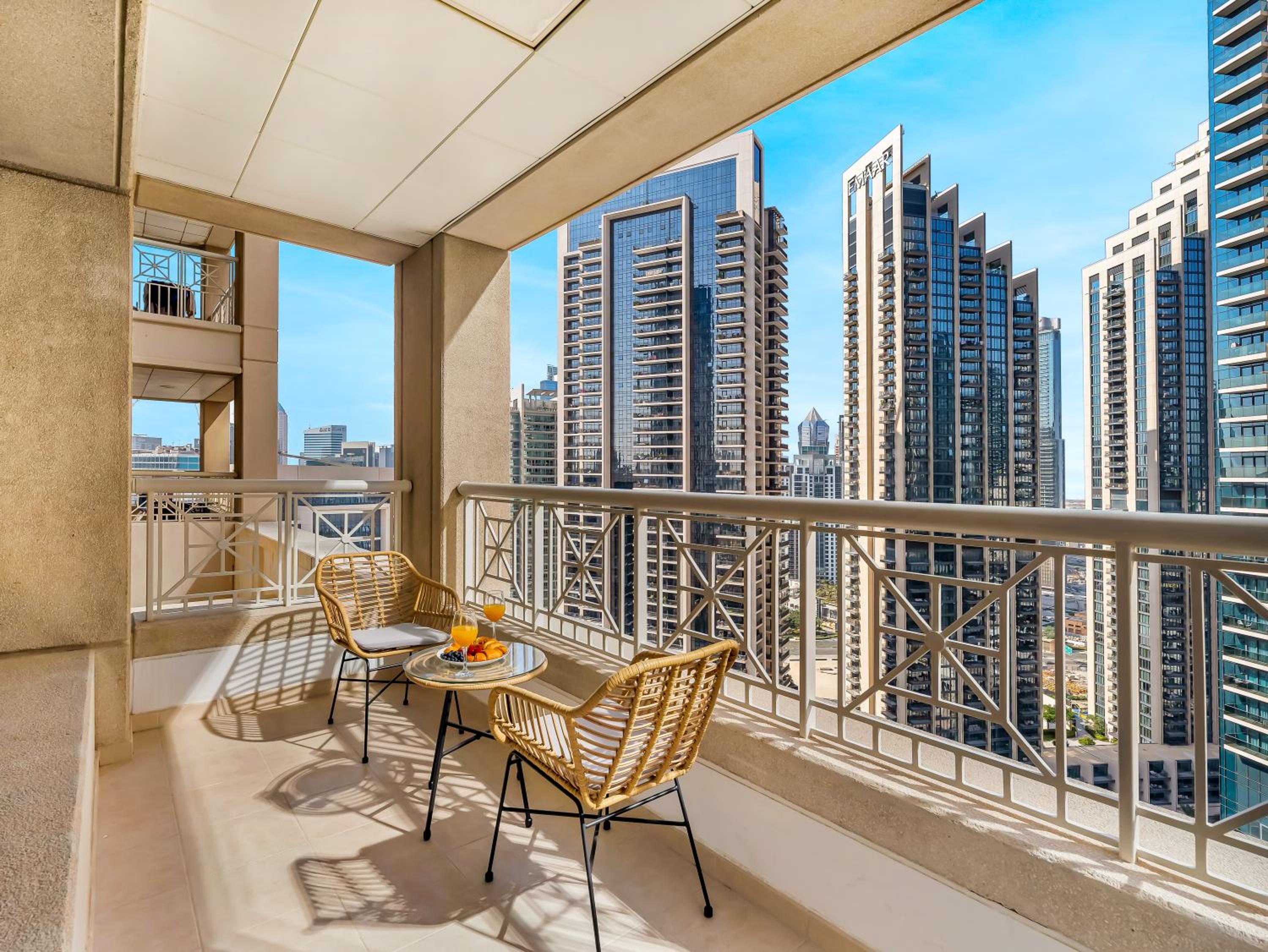 Royal Vista - Luxury 3BR Apartment at 29 Boulevard Tower - Downtown