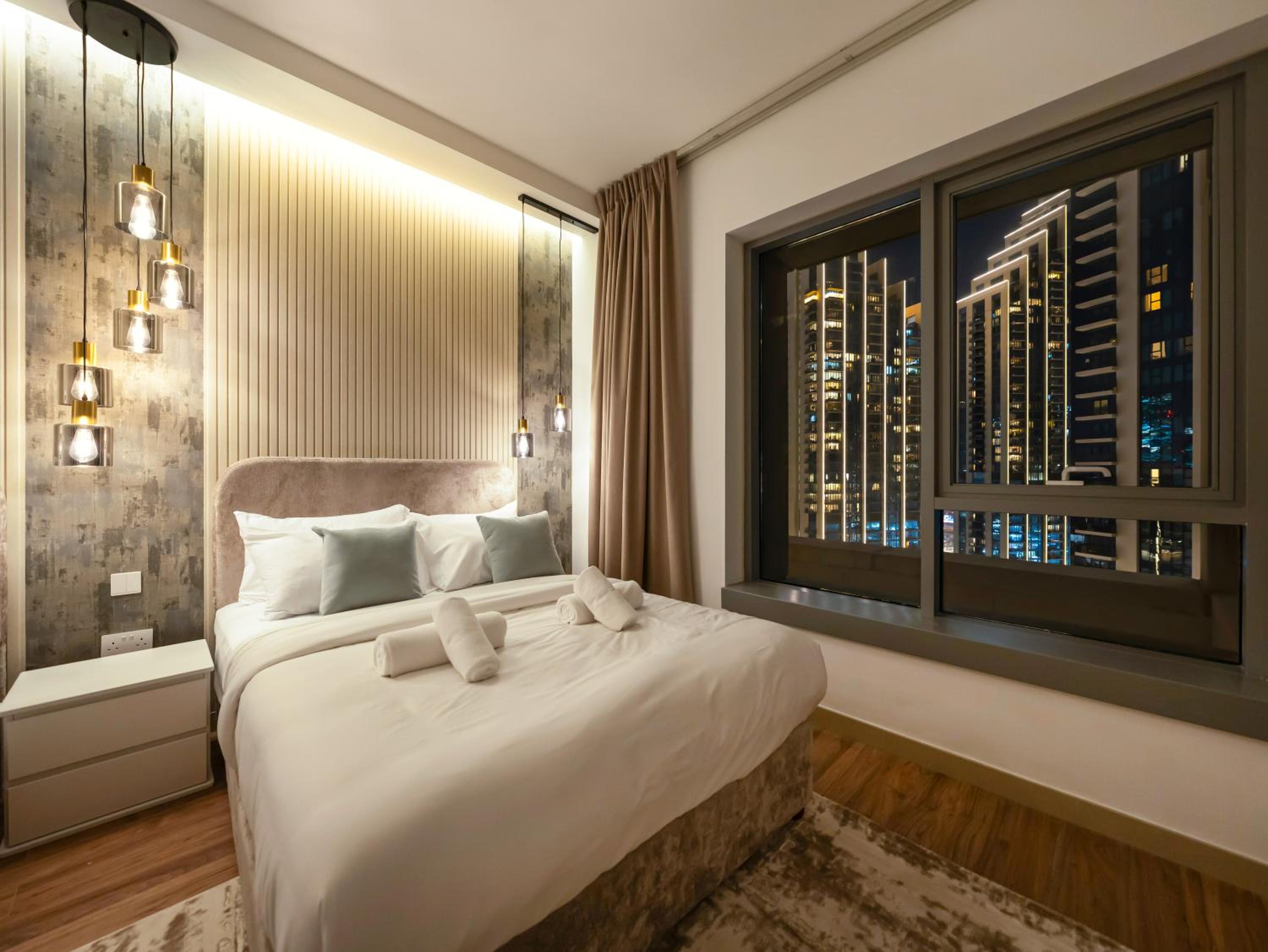 Royal Vista - Luxury 3BR Apartment at 29 Boulevard Tower - Downtown