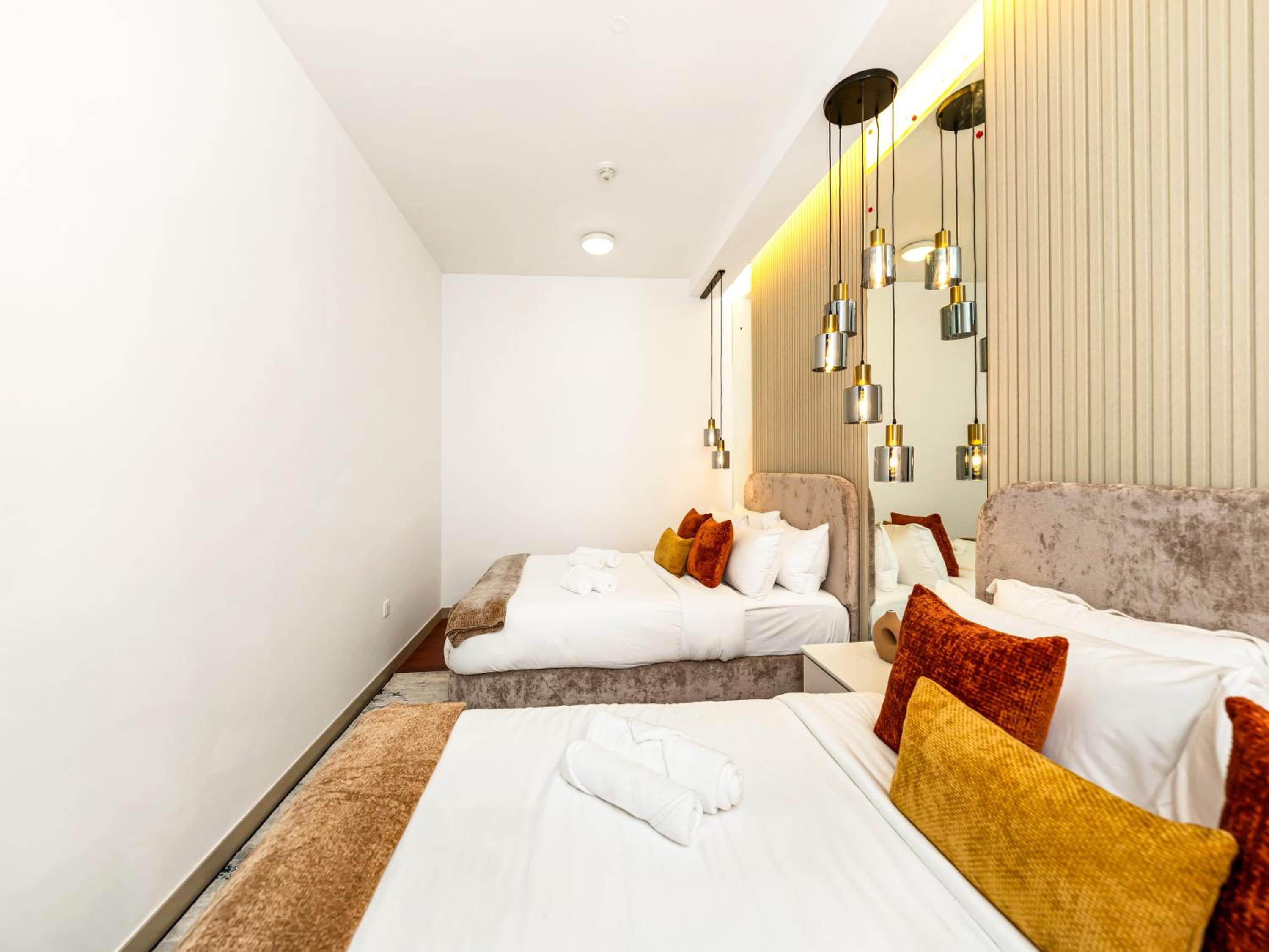 Royal Vista - Luxury 3BR Apartment at 29 Boulevard Tower - Downtown