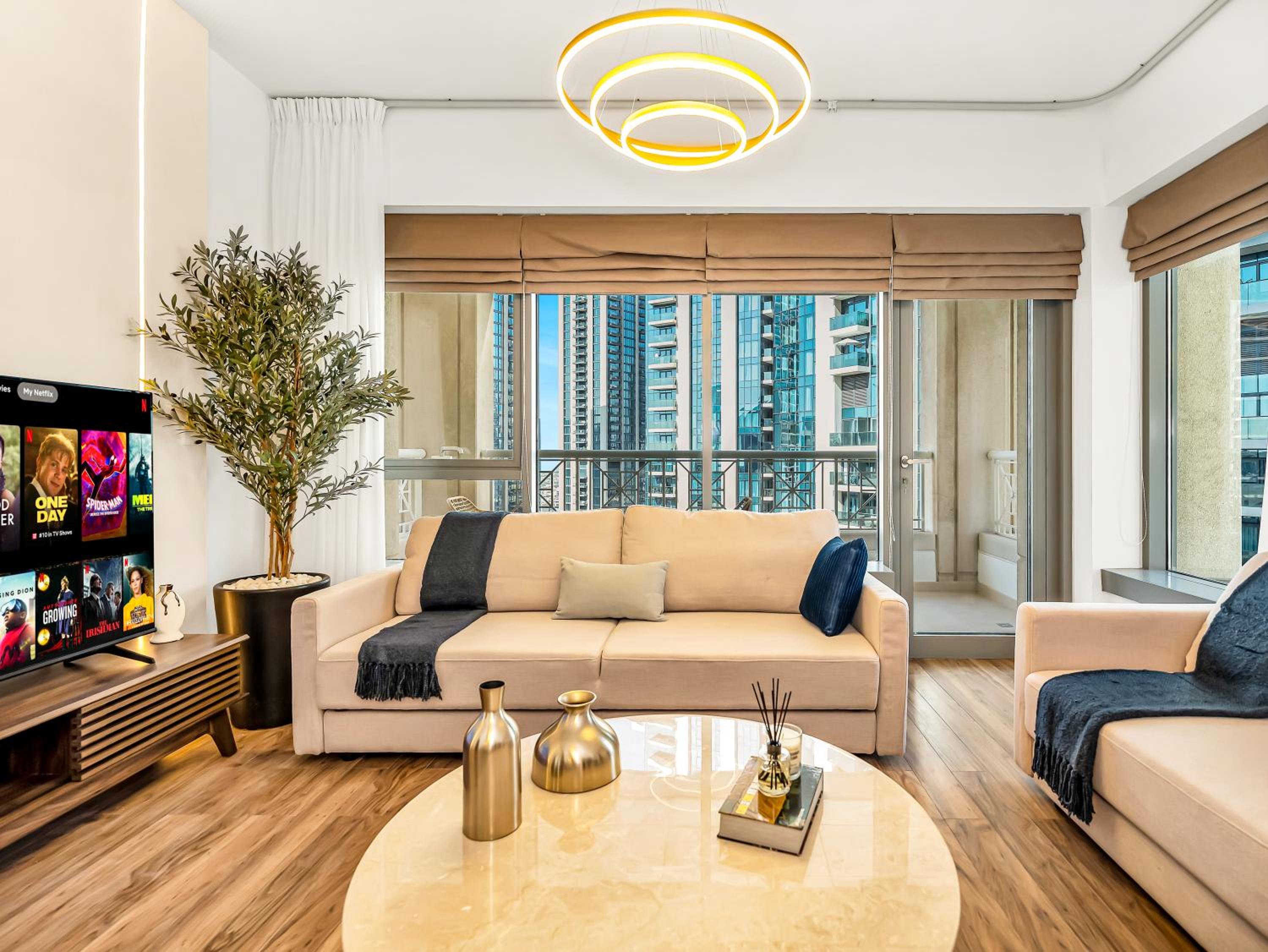 Royal Vista - Luxury 3BR Apartment at 29 Boulevard Tower - Downtown
