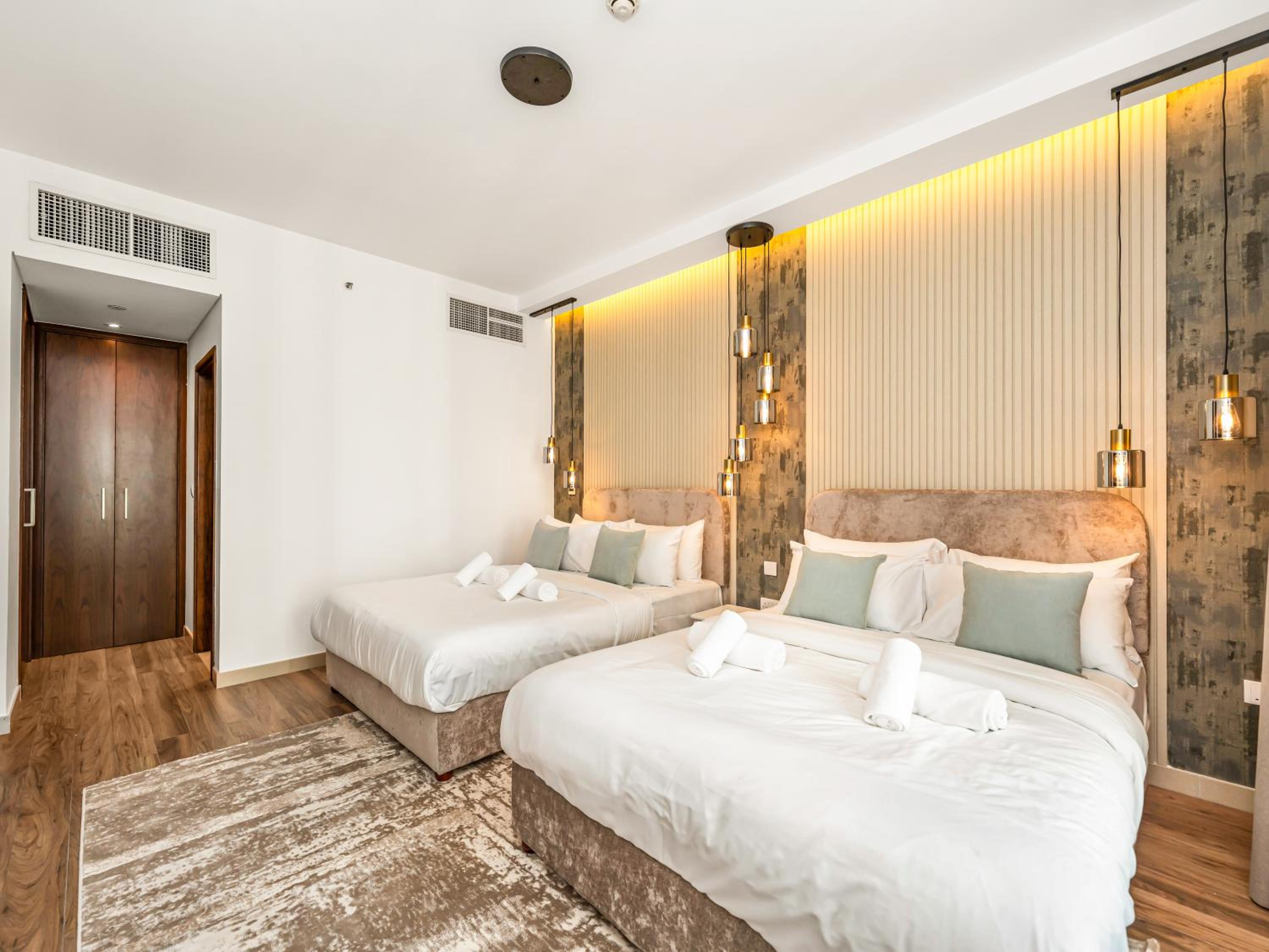 Royal Vista - Luxury 3BR Apartment at 29 Boulevard Tower - Downtown