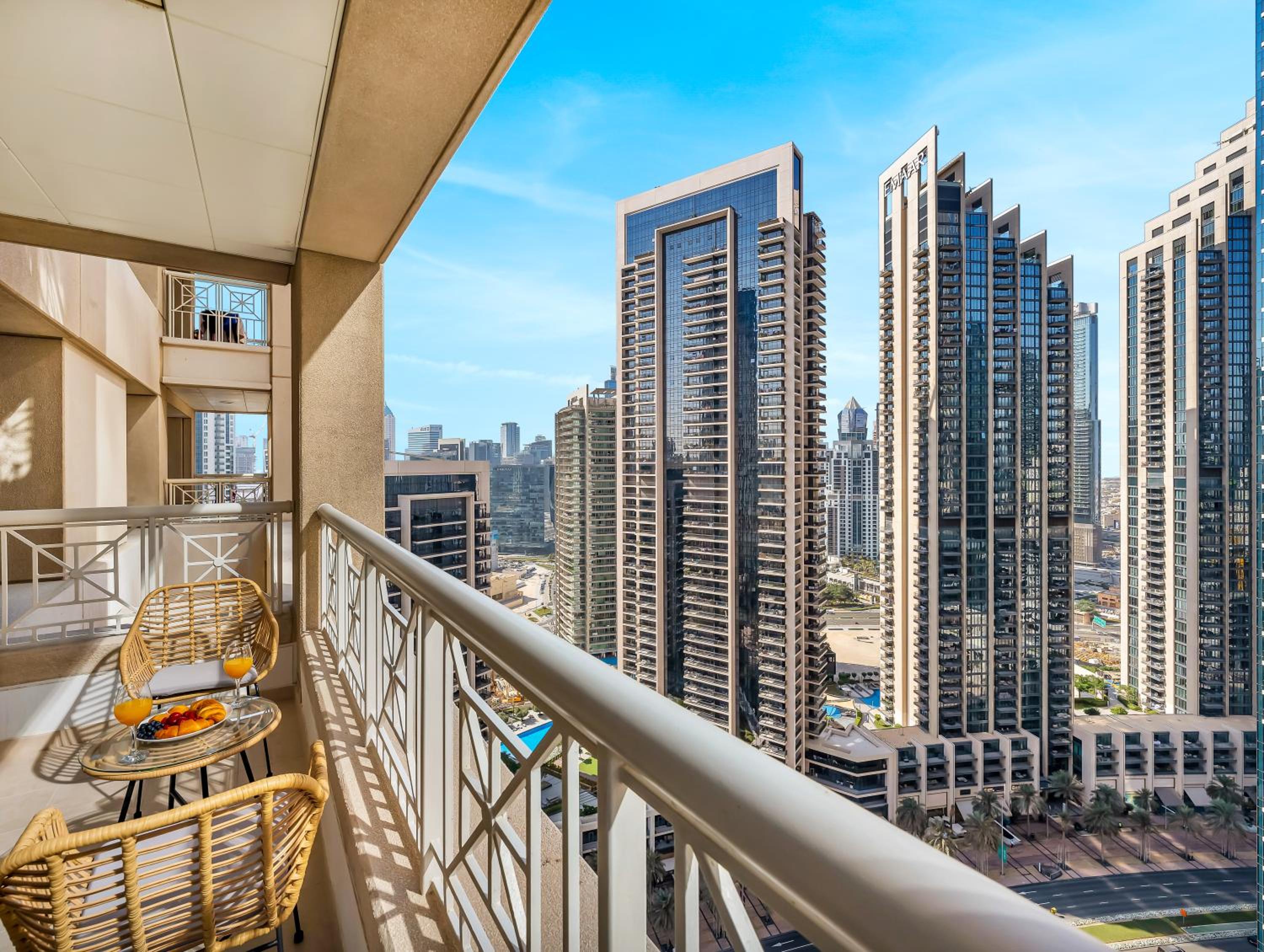 Royal Vista - Luxury 3BR Apartment at 29 Boulevard Tower - Downtown