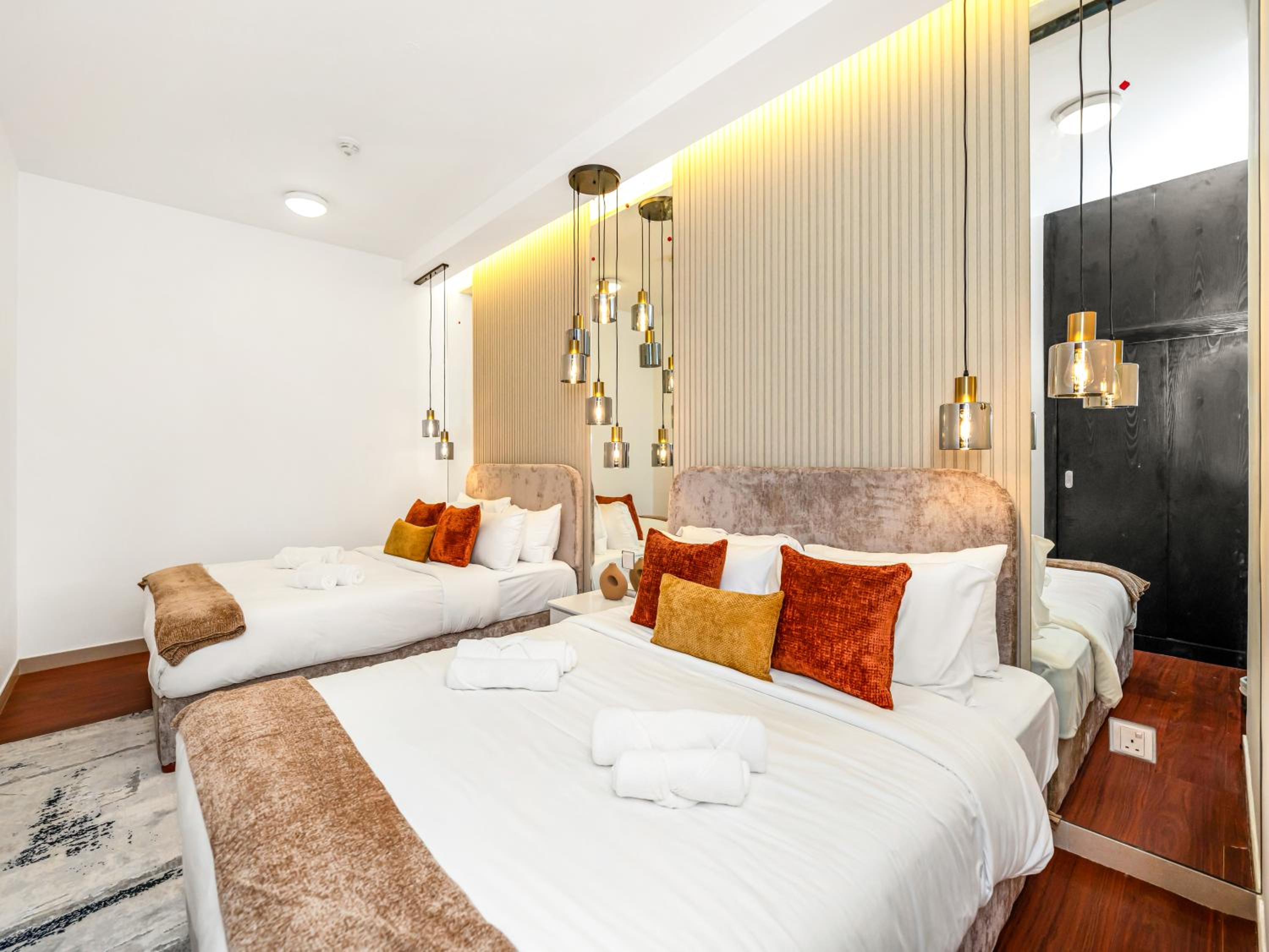 Royal Vista - Luxury 3BR Apartment at 29 Boulevard Tower - Downtown