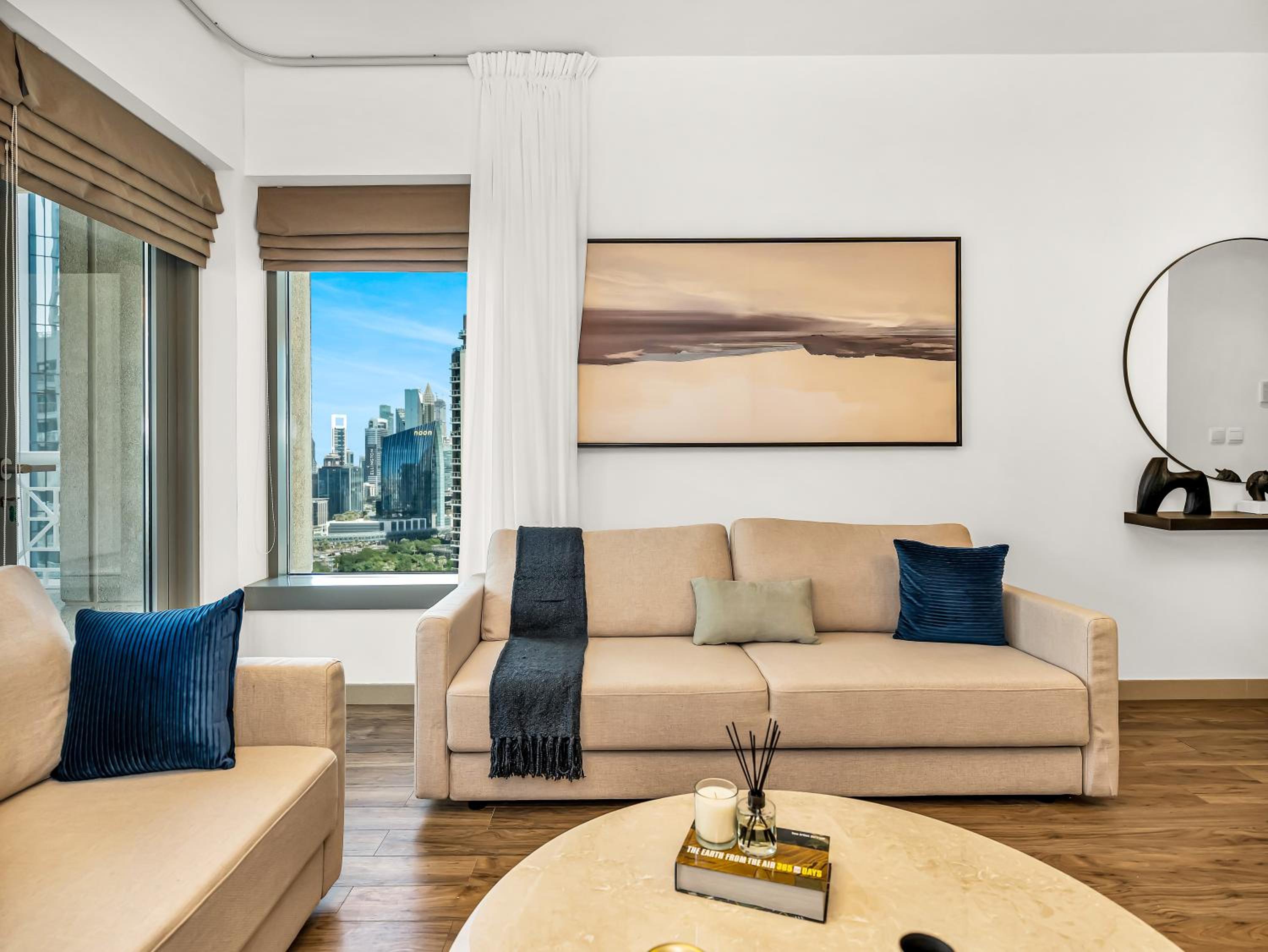 Royal Vista - Luxury 3BR Apartment at 29 Boulevard Tower - Downtown