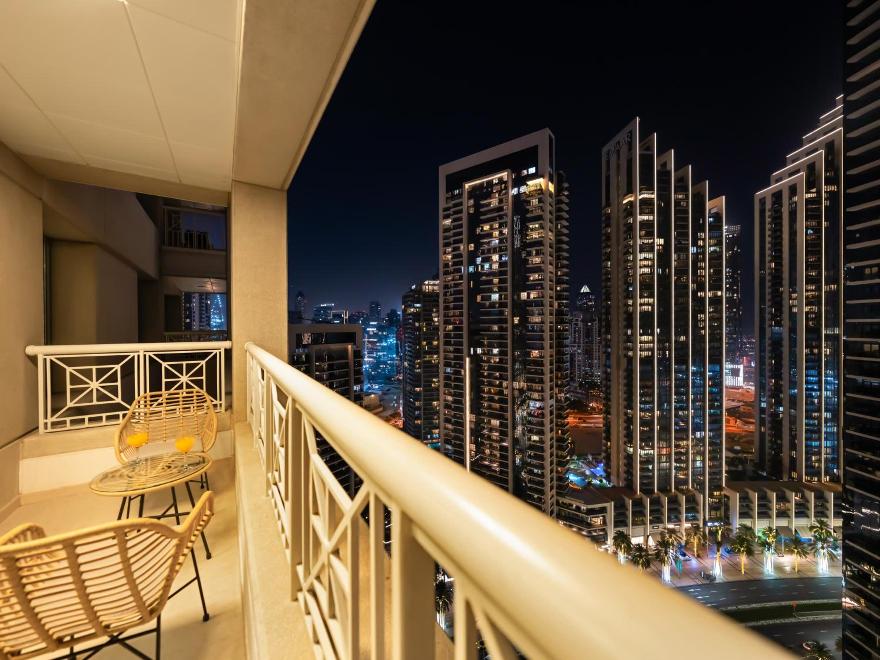 Royal Vista - Luxury 3BR Apartment at 29 Boulevard Tower - Downtown
