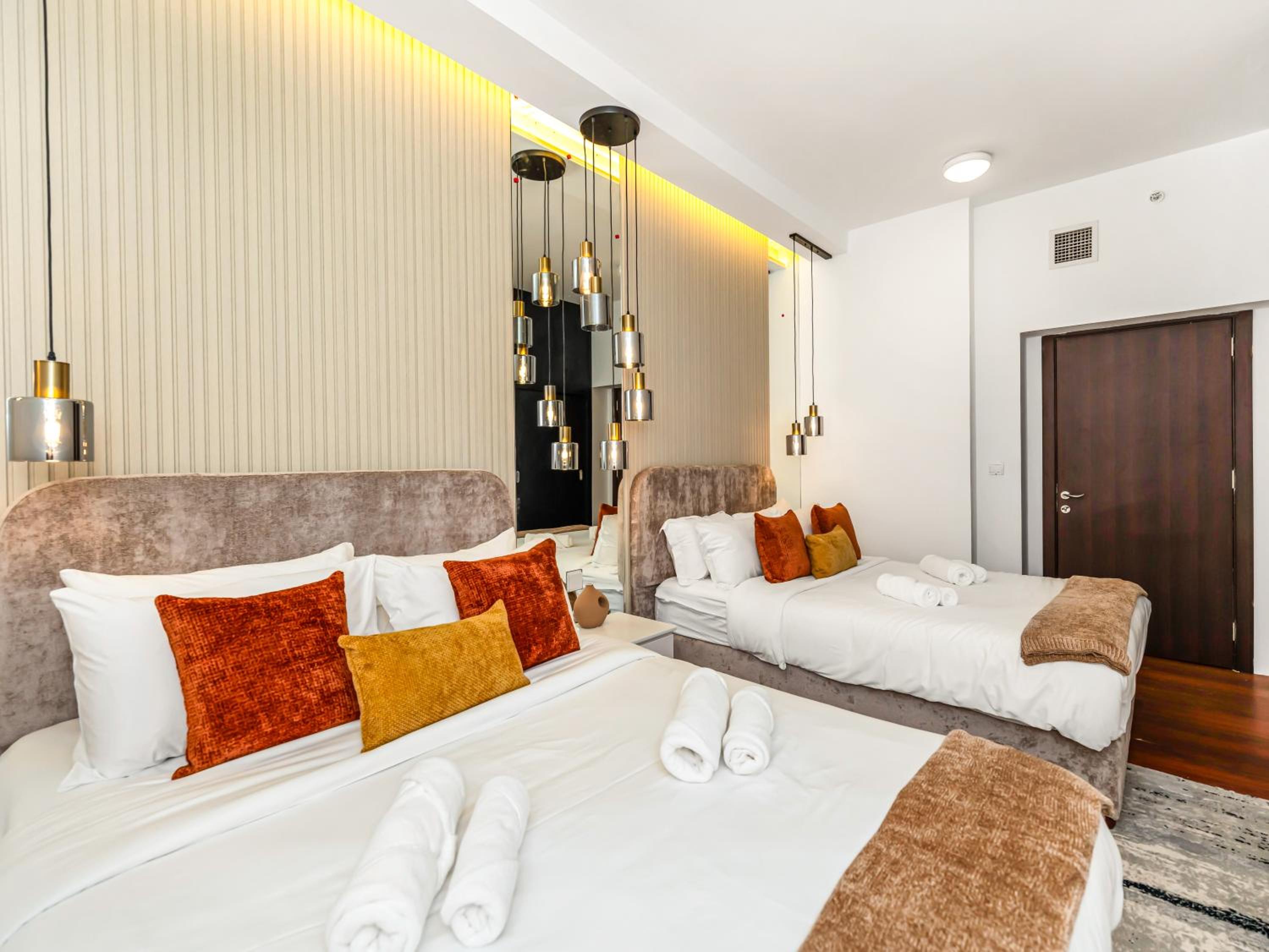 Royal Vista - Luxury 3BR Apartment at 29 Boulevard Tower - Downtown