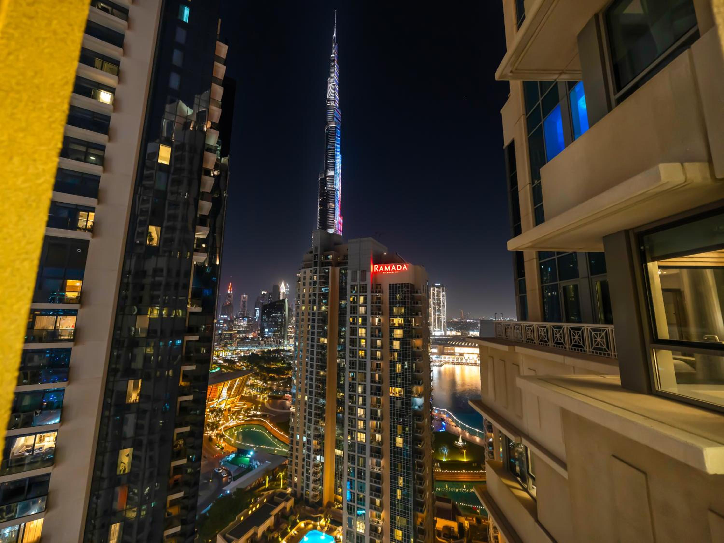 Royal Vista - Luxury 3BR Apartment at 29 Boulevard Tower - Downtown