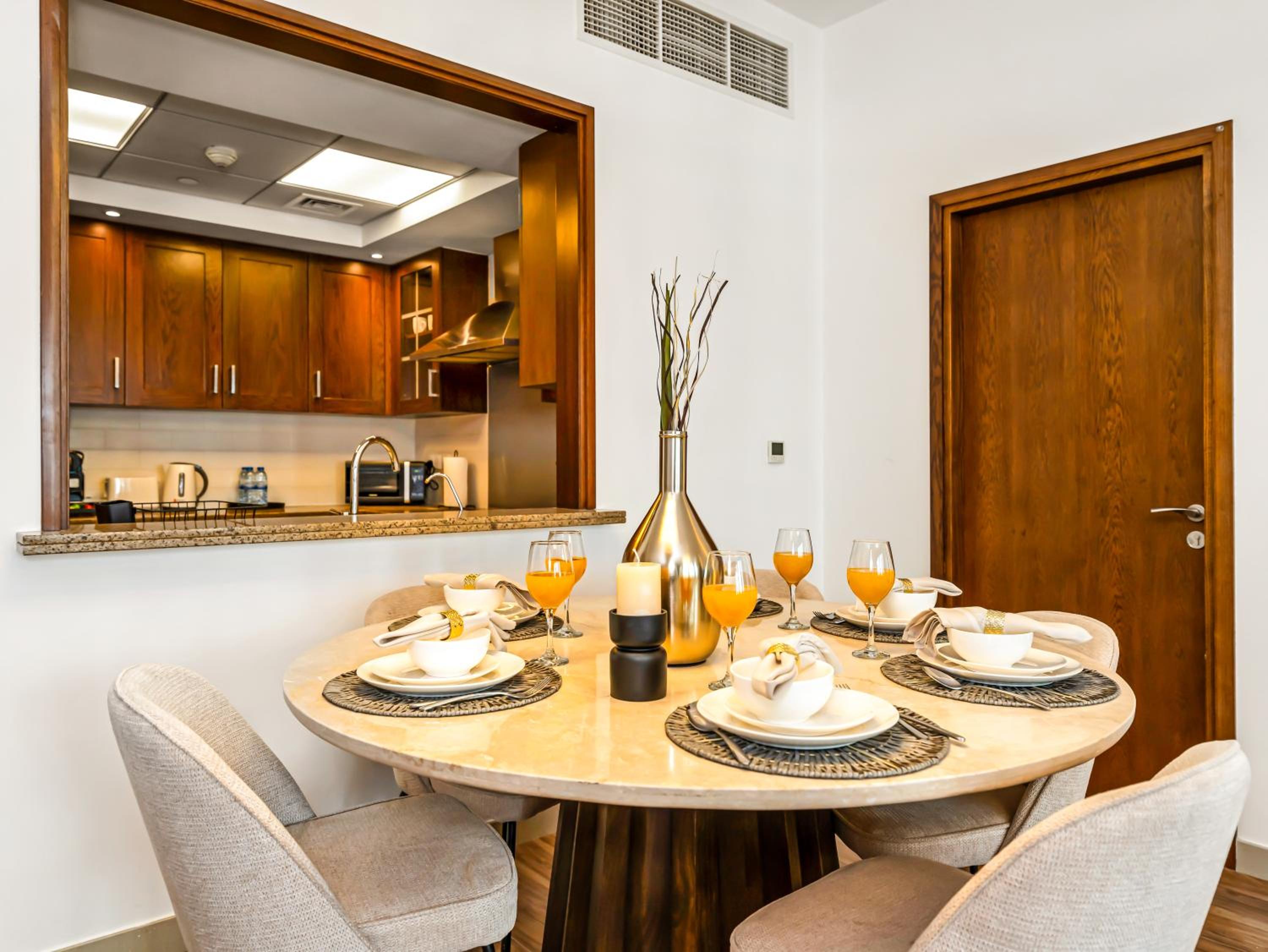 Royal Vista - Luxury 3BR Apartment at 29 Boulevard Tower - Downtown