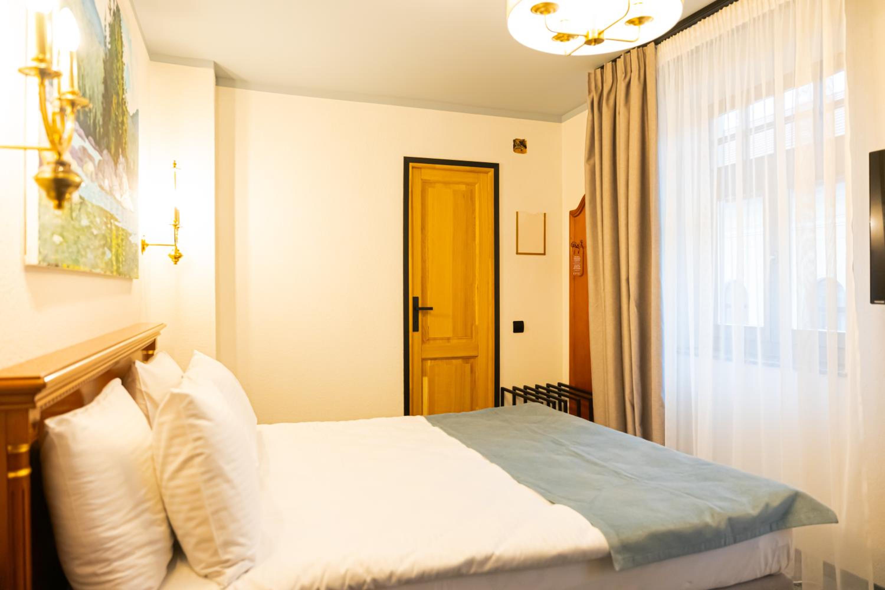 Epic rooms