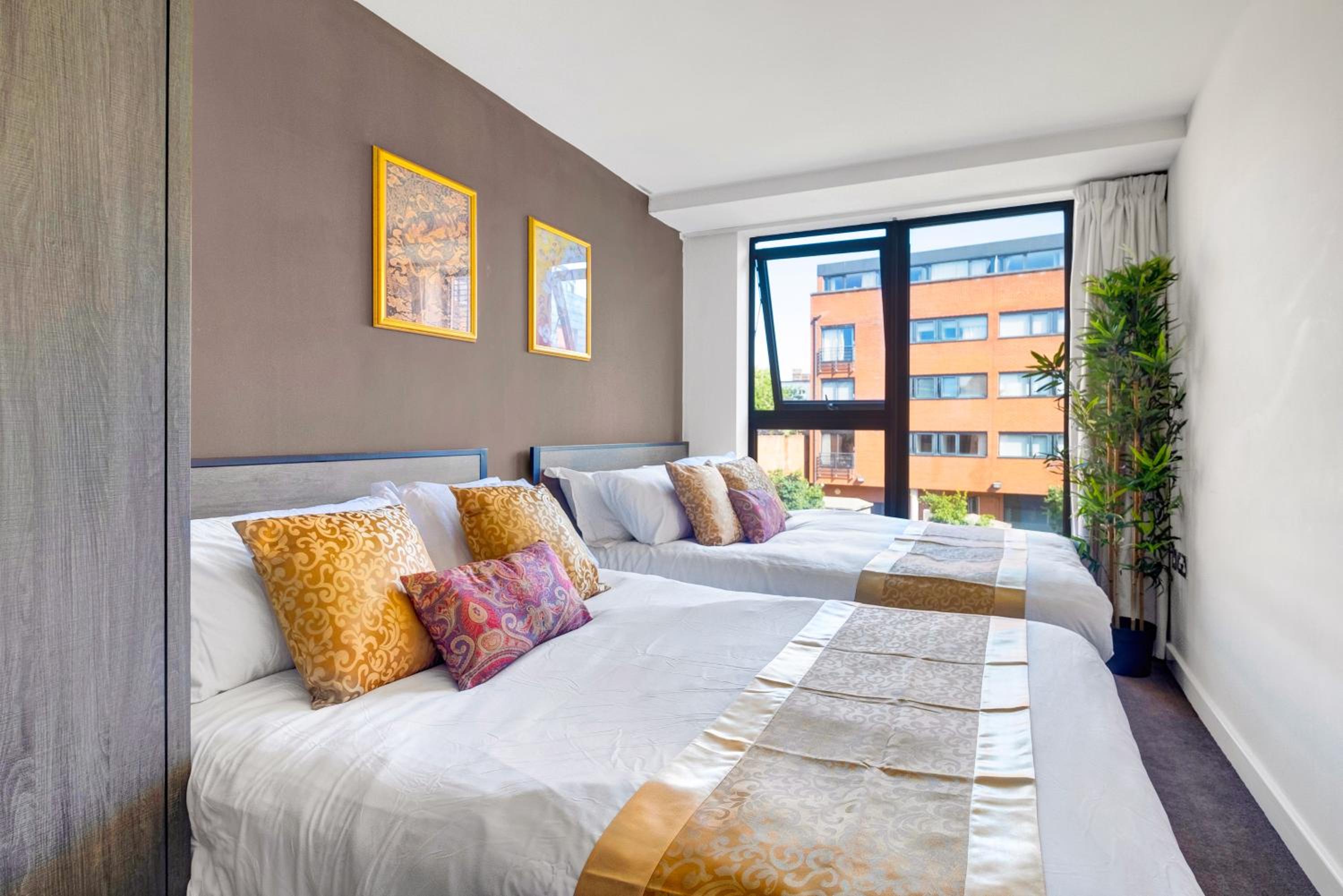 Thai Suite Haven with Pool table - Nexflix - City centre, Free parking