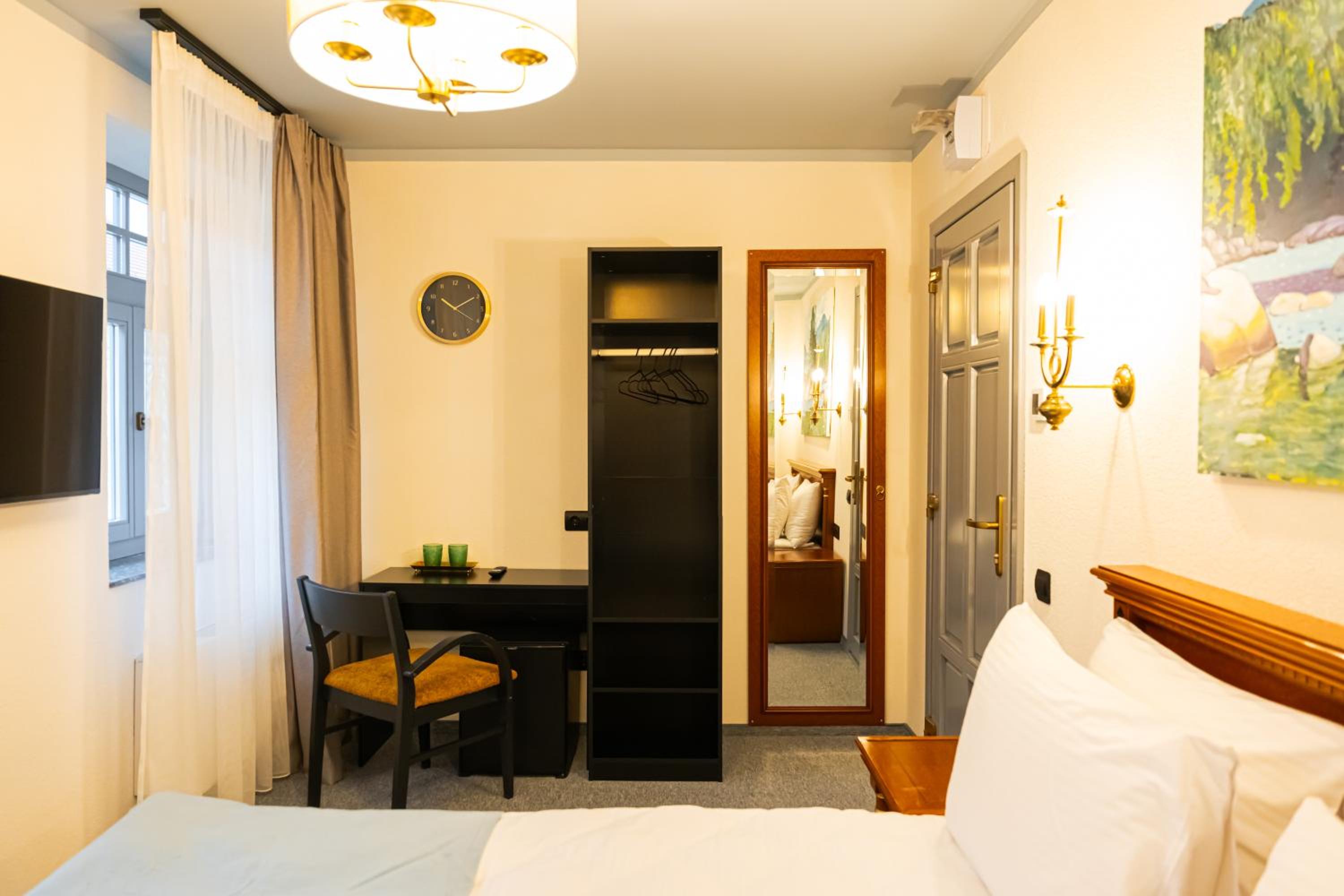 Epic rooms