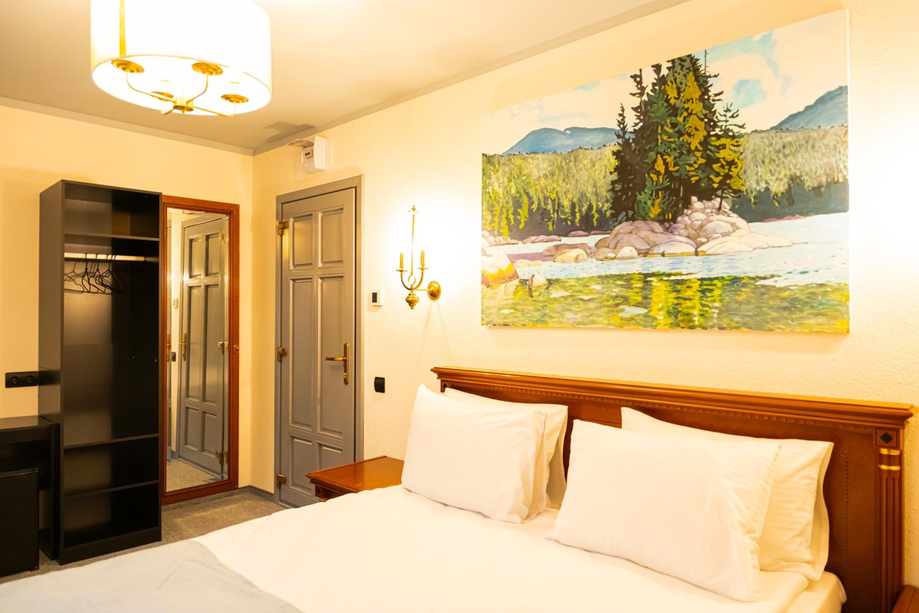 Epic rooms
