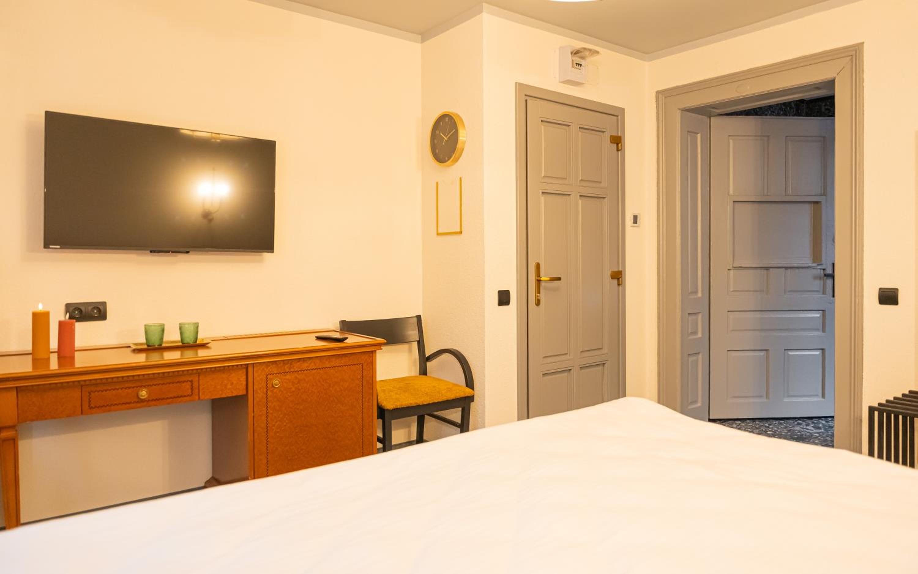 Epic rooms