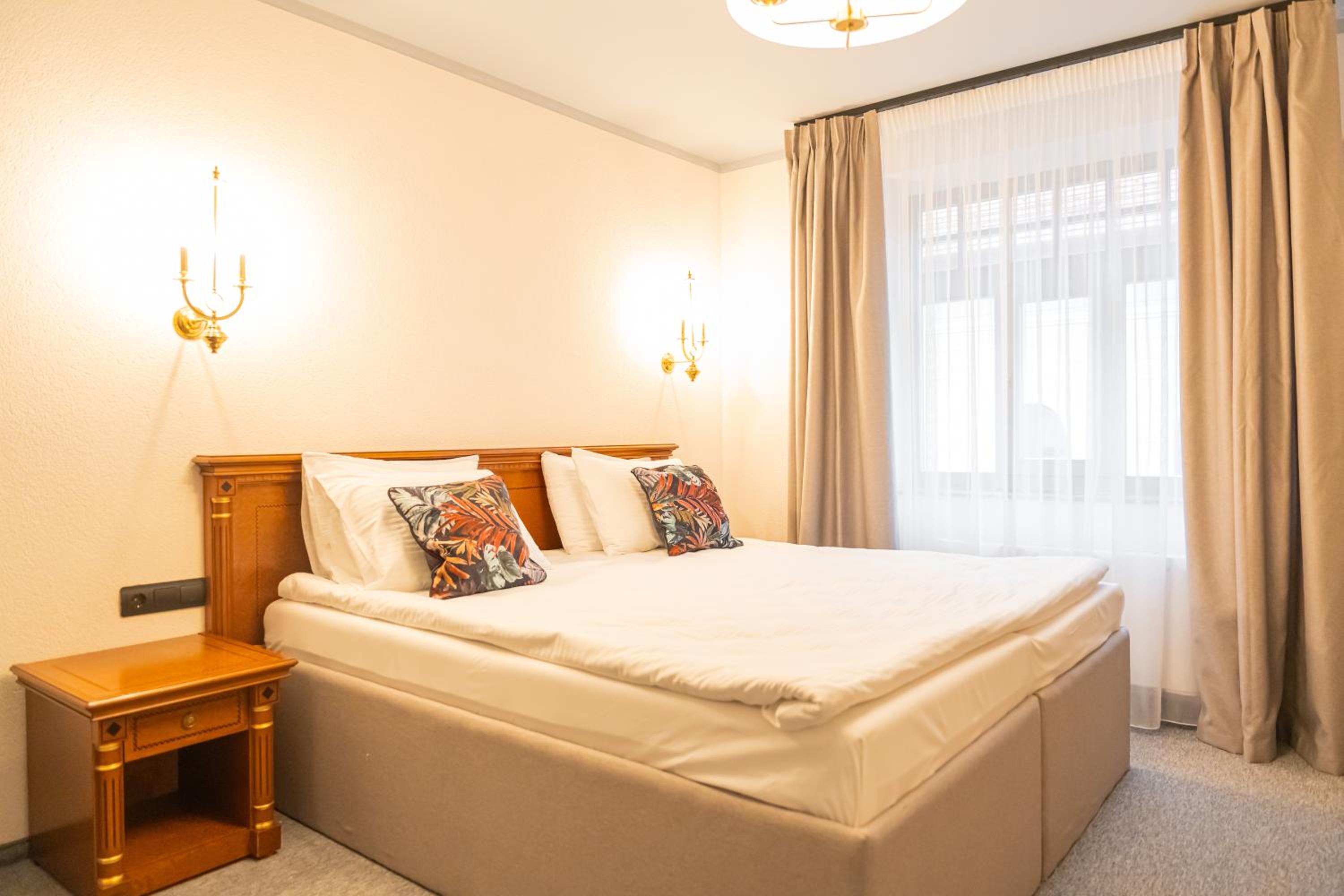 Epic rooms
