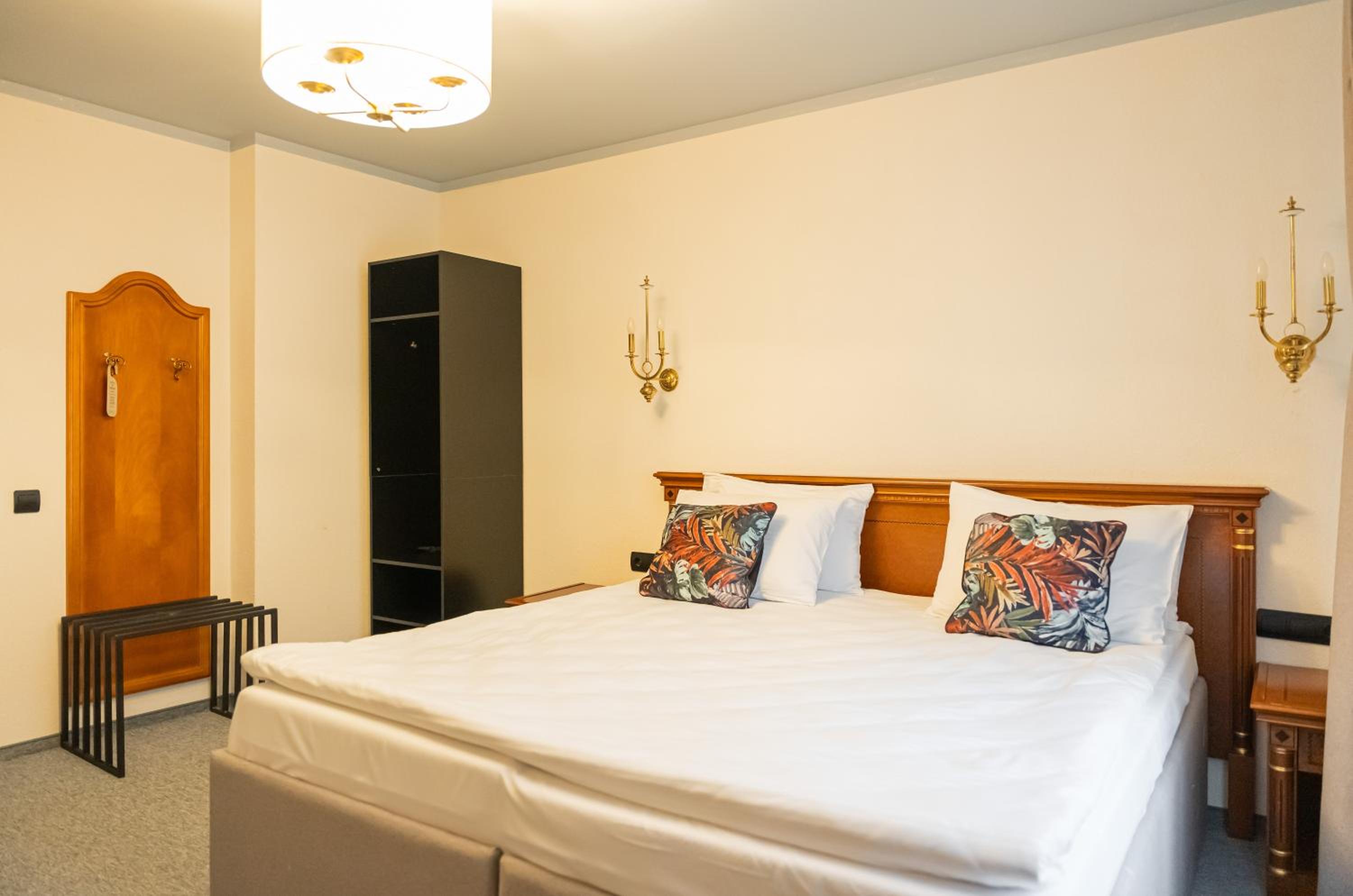 Epic rooms