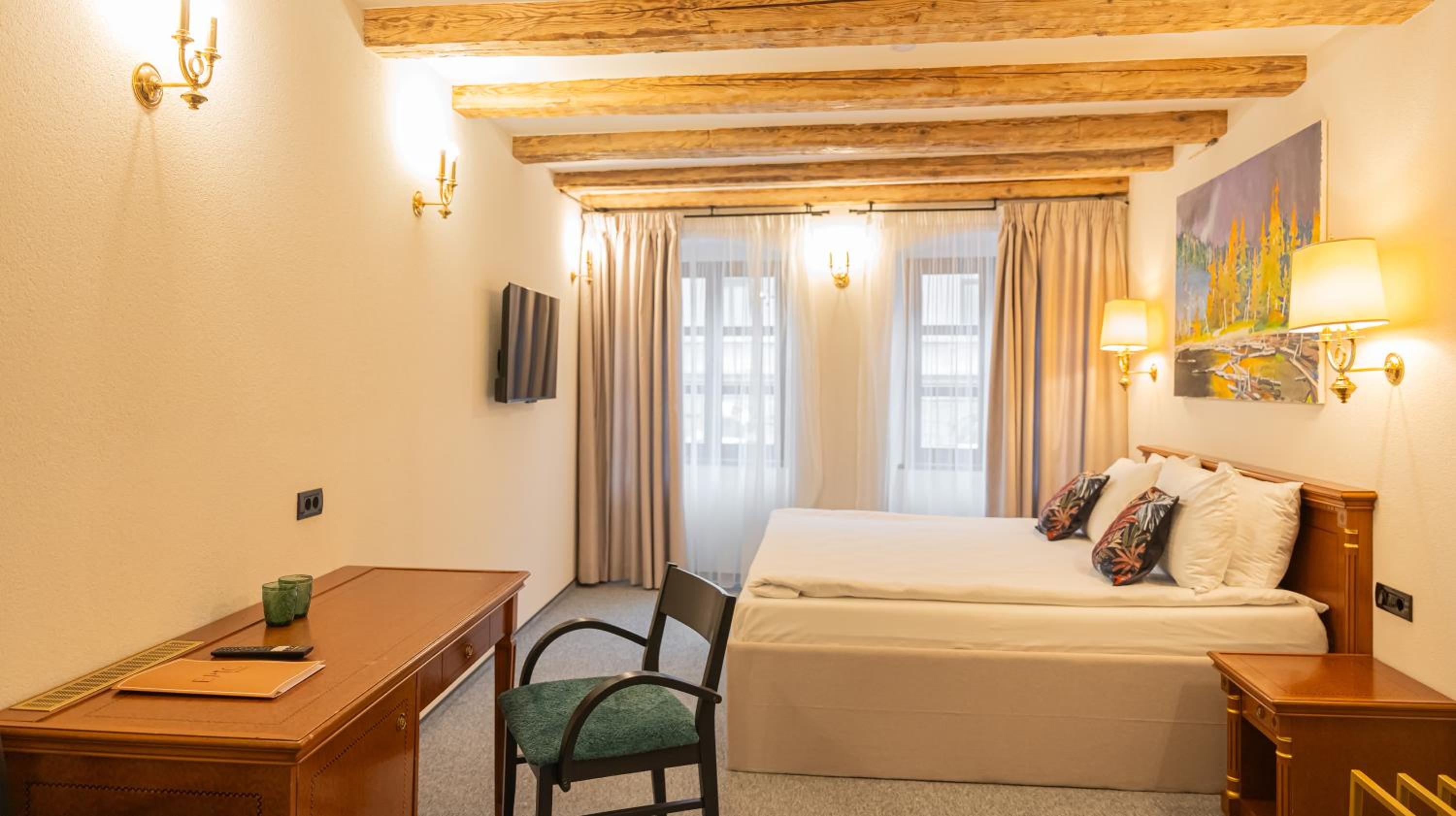 Epic rooms