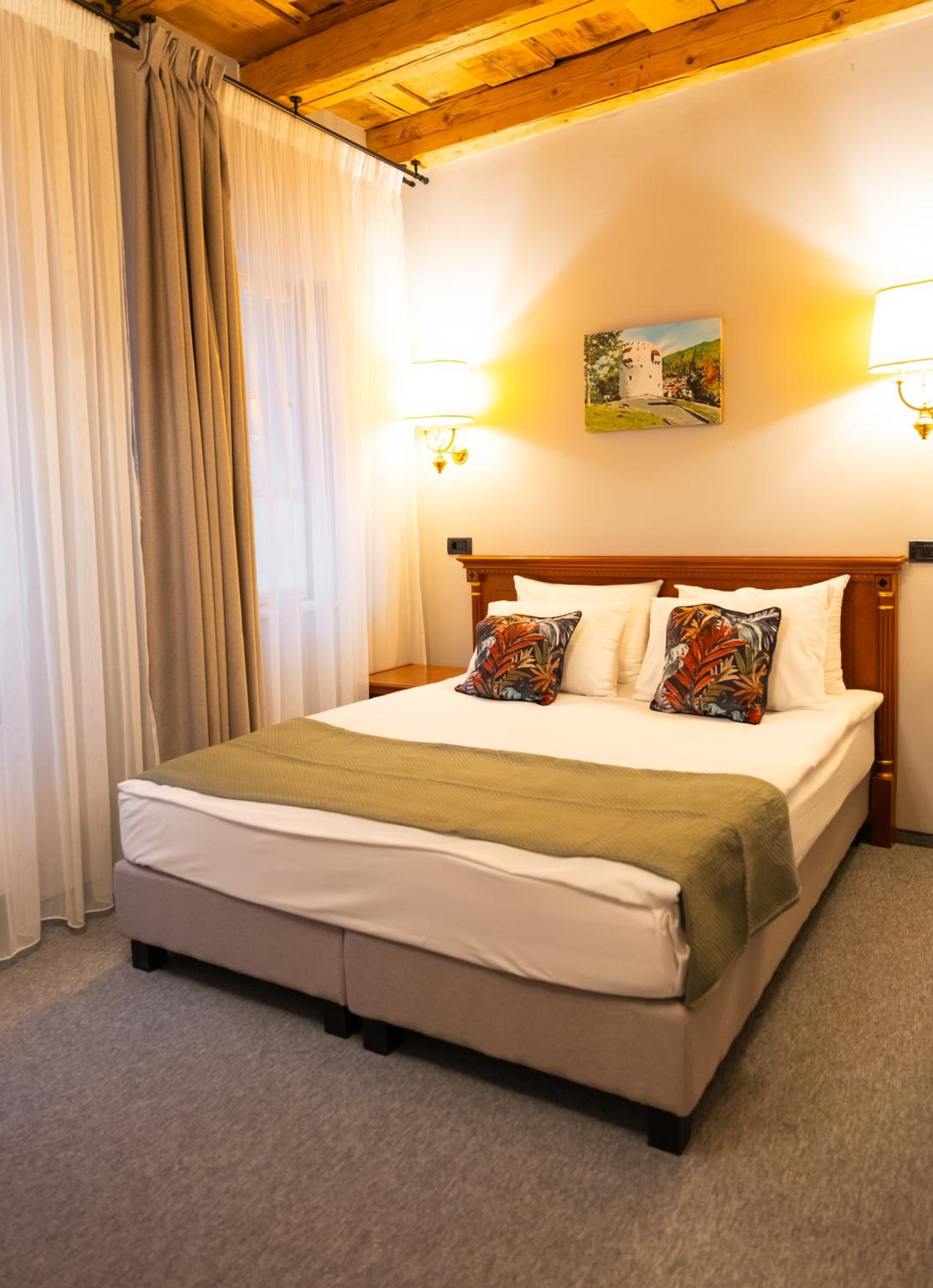Epic rooms