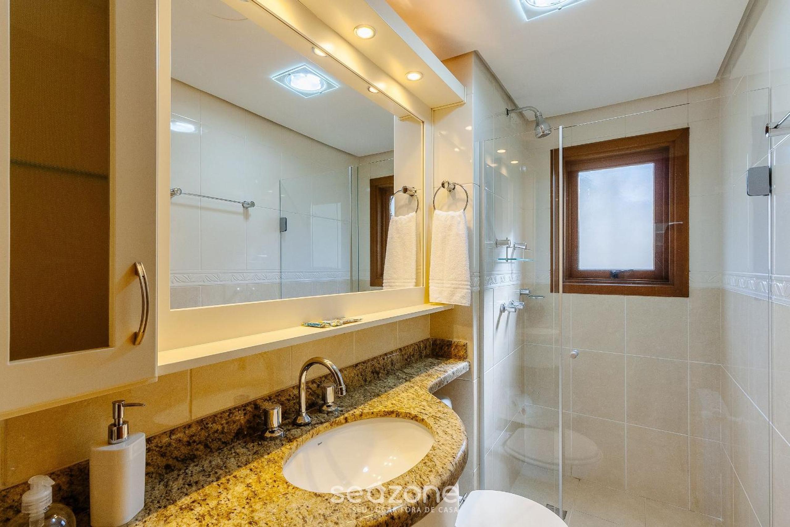 Apt with fireplace 300m from Mini Mundo VFI0103