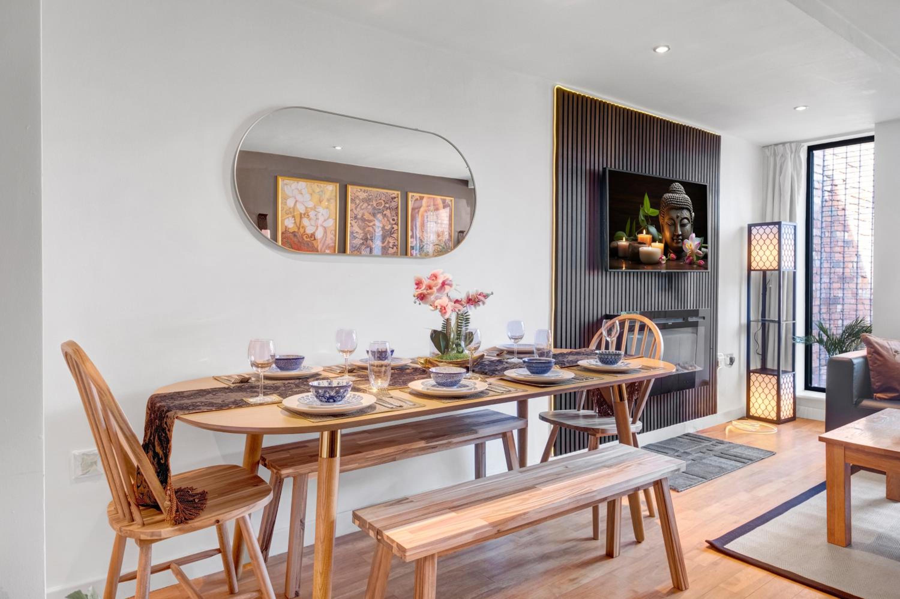 Thai Suite Haven with Pool table - Nexflix - City centre, Free parking