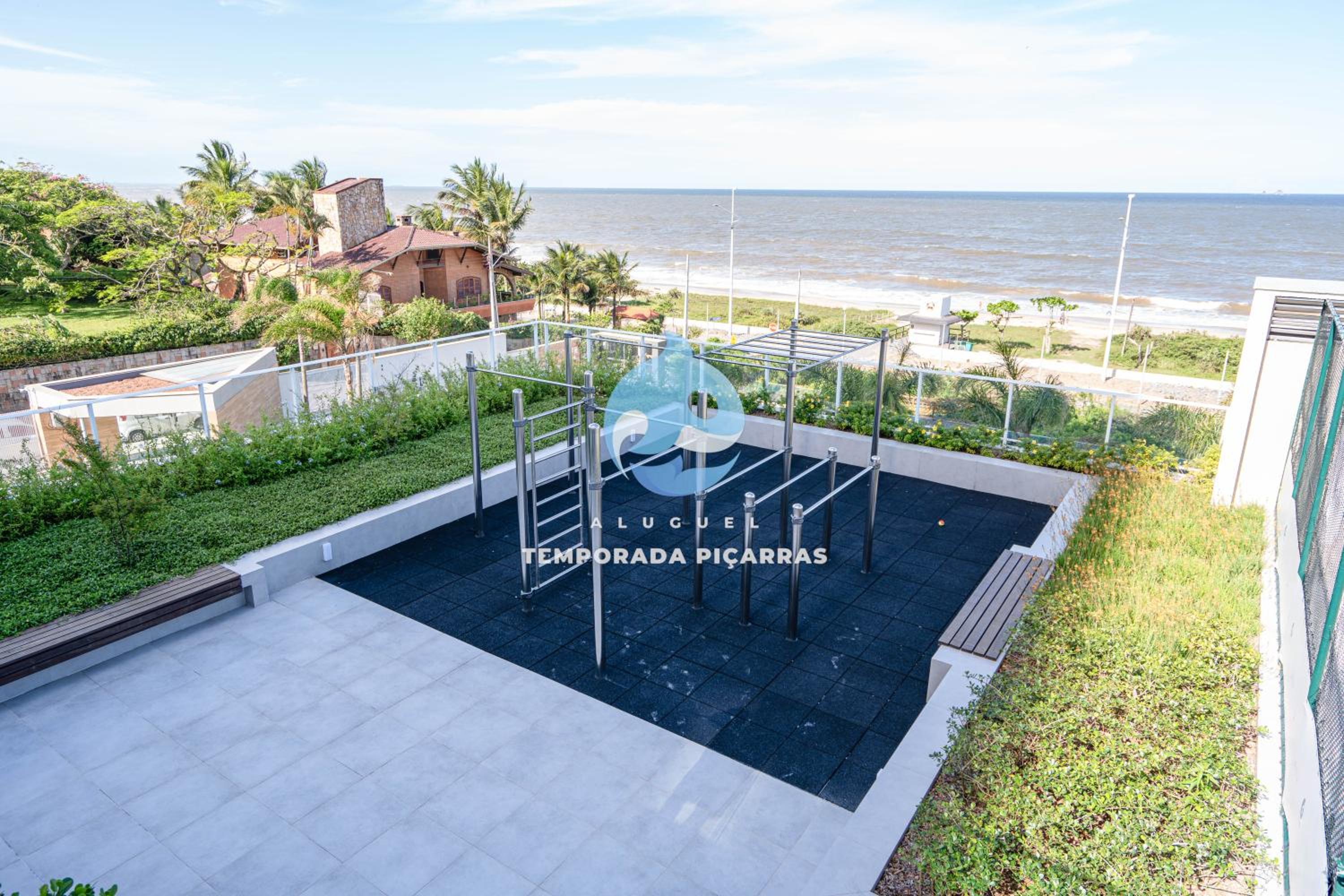 Aptos Pé na Areia Vista Mar Condomínio Resort Completo com Piscina borda Infinita, Beach Tennis, Academia, Sala de Jogos, Brinquedoteca, Playground e Porta