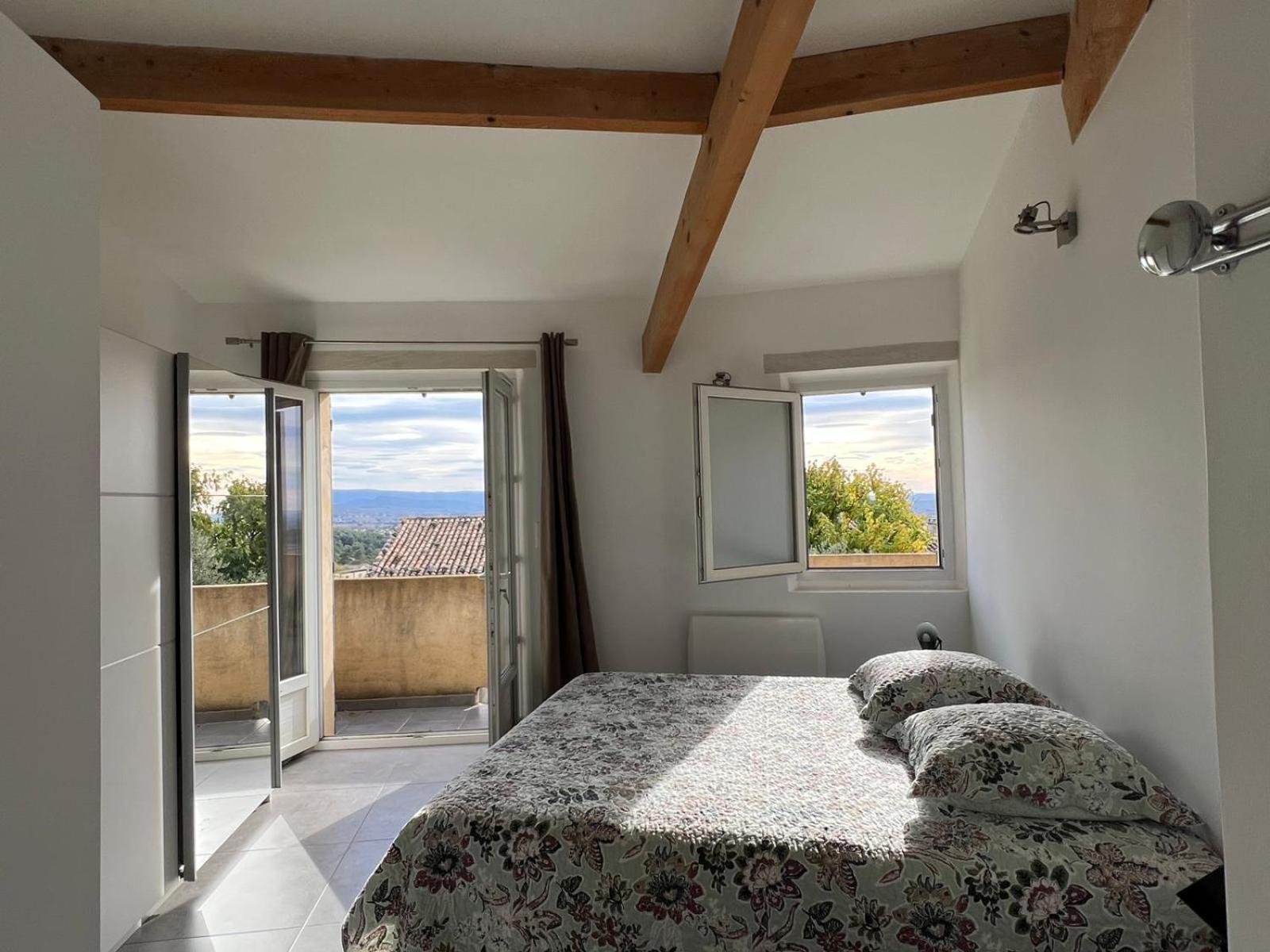 Maison sur la colline du Barroux