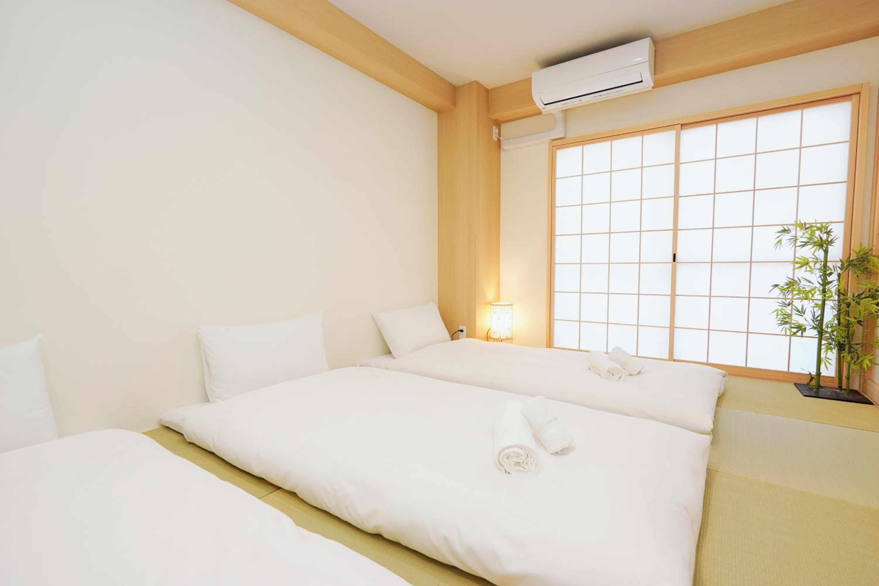 ASOBO OSAKA Nipponbashi Apartment