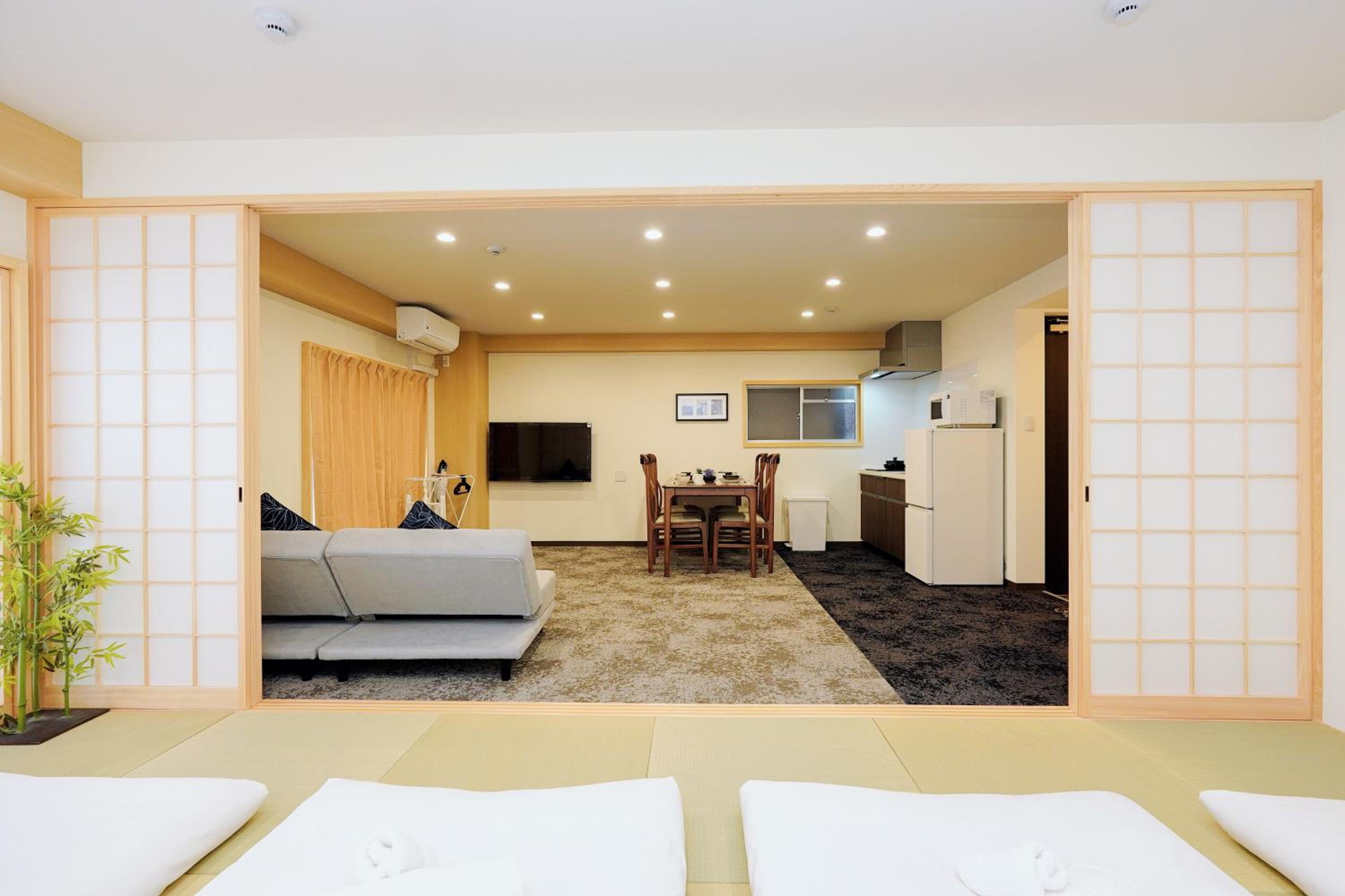 ASOBO OSAKA Nipponbashi Apartment