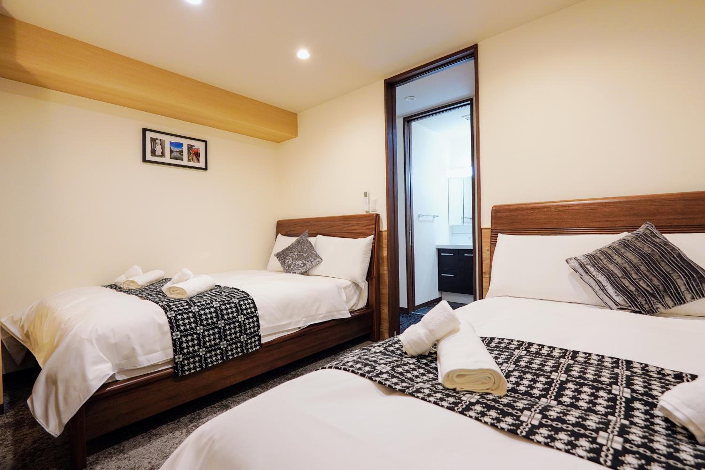 ASOBO OSAKA Nipponbashi Apartment