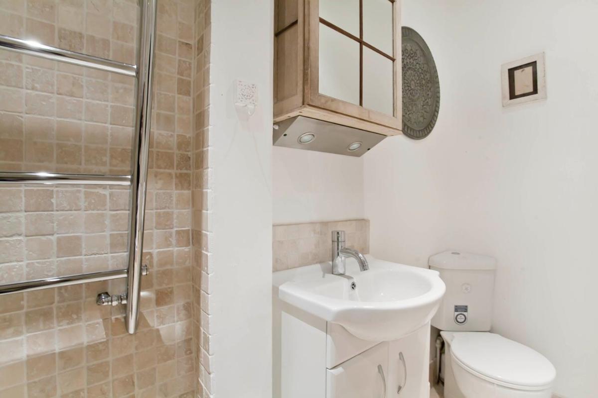 Edencourt Apartment