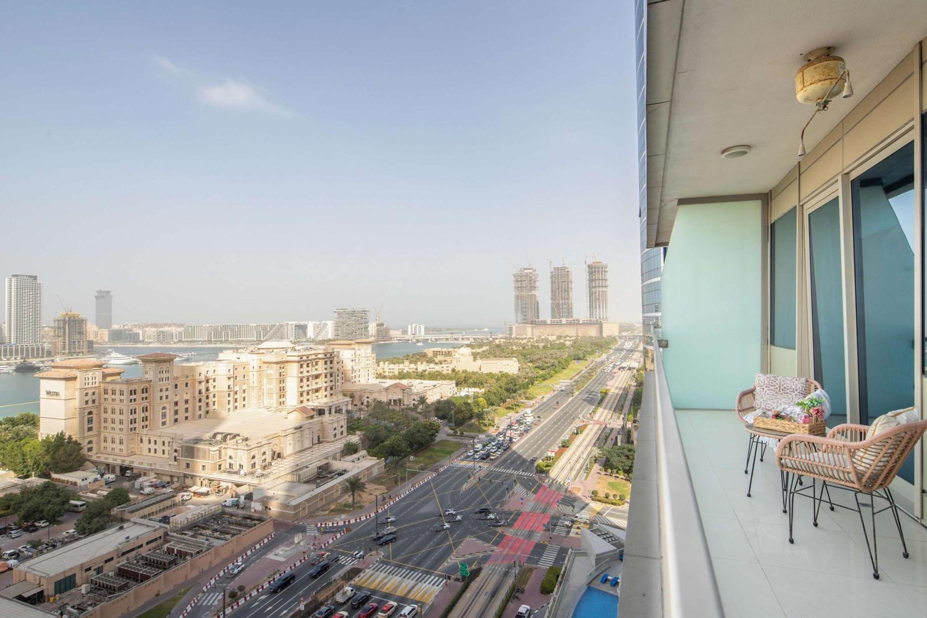 Frank Porter - Ocean Heights, Dubai Marina
