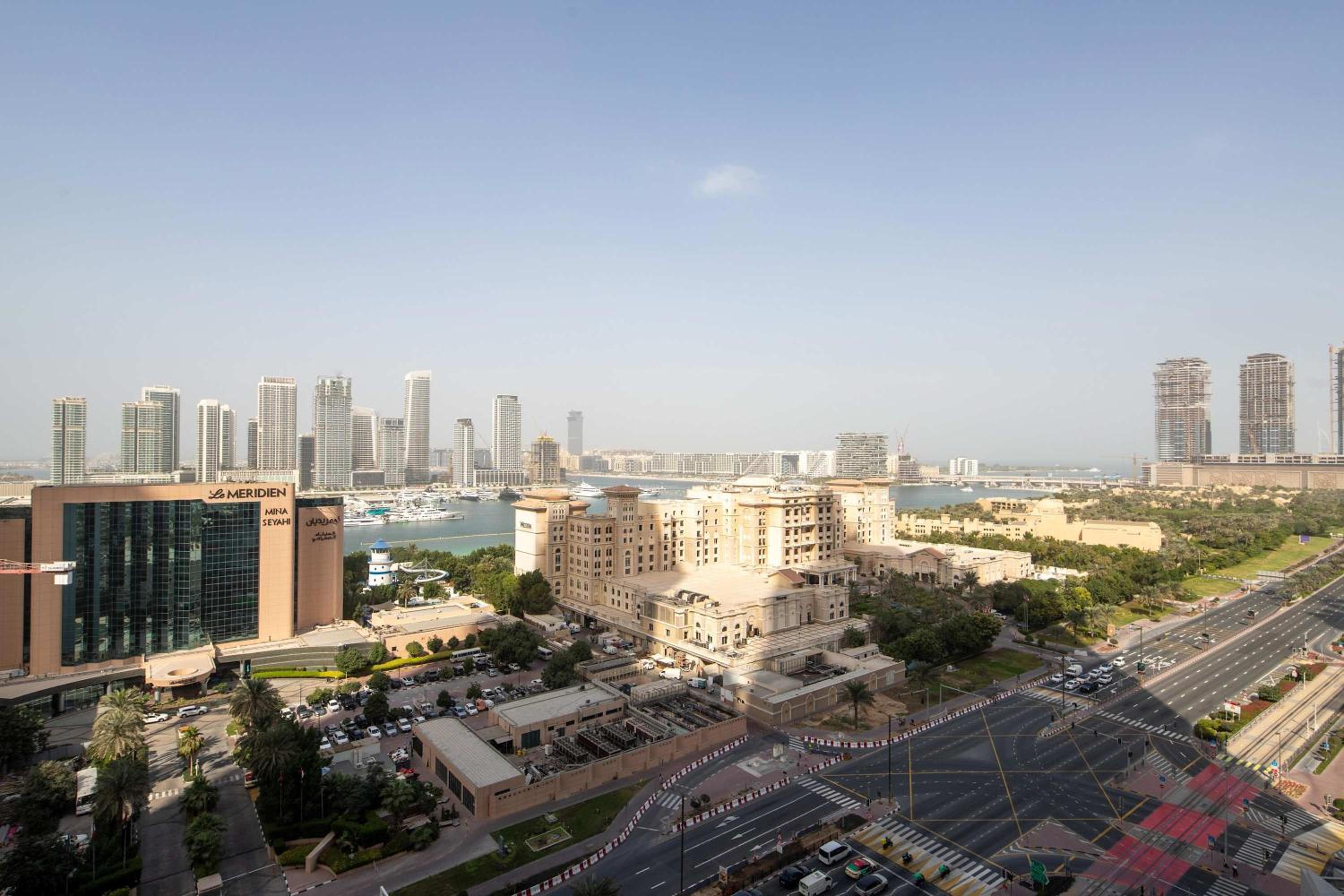 Frank Porter - Ocean Heights, Dubai Marina