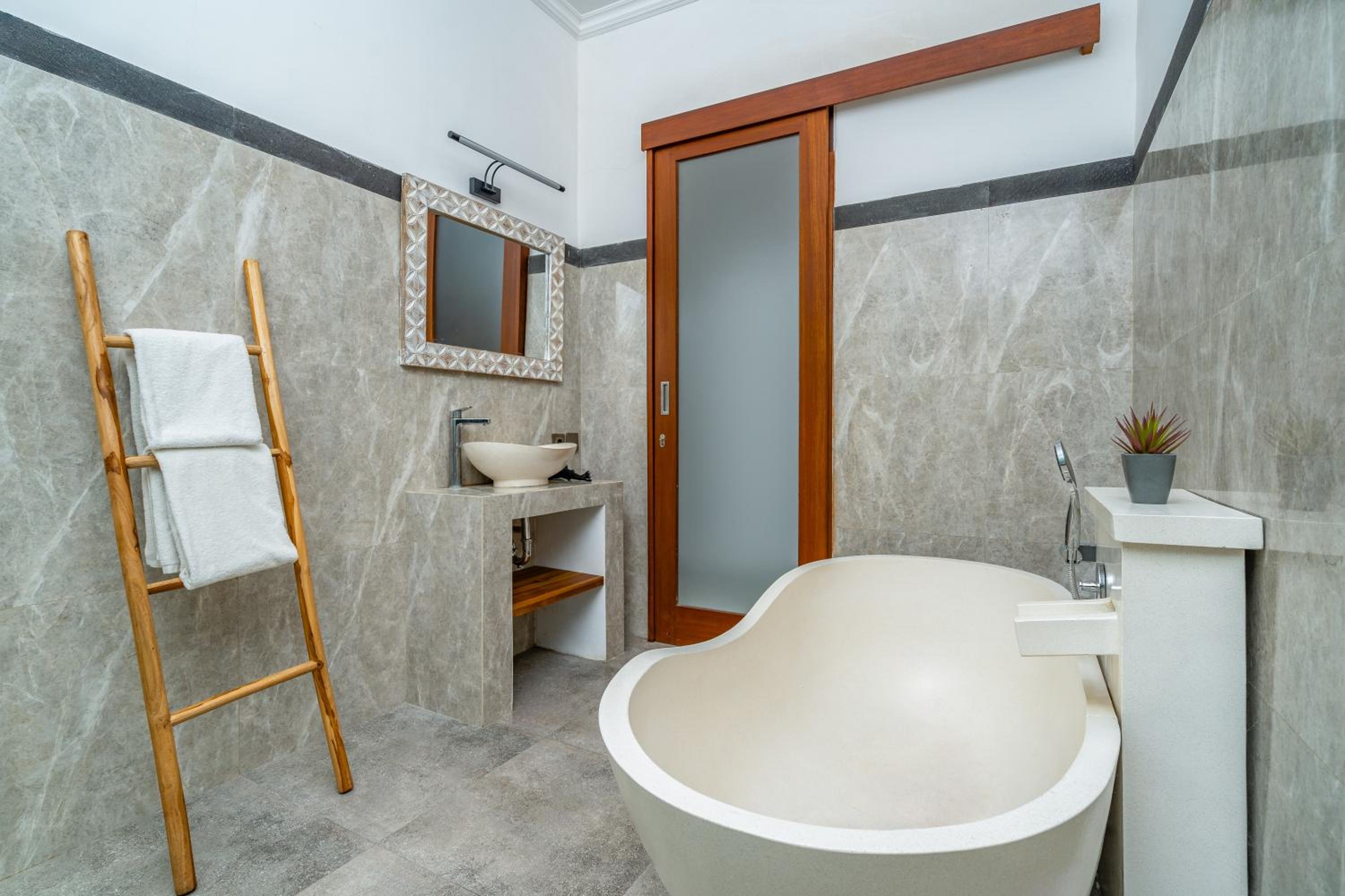 Made Ubud Villa by Bali Cabin