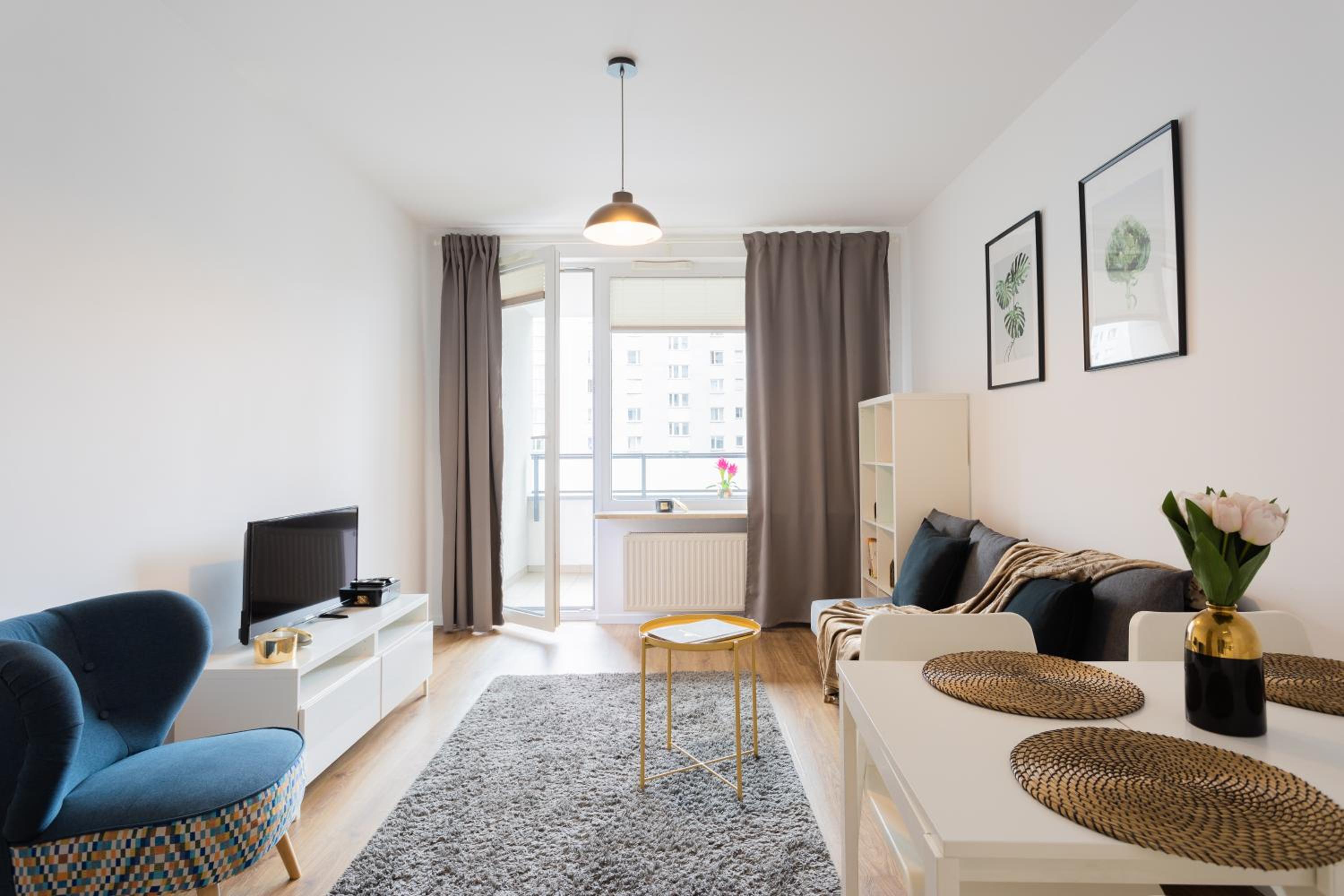 Urban Chic - Cozy and Stylish - Rondo ONZ - Pereca